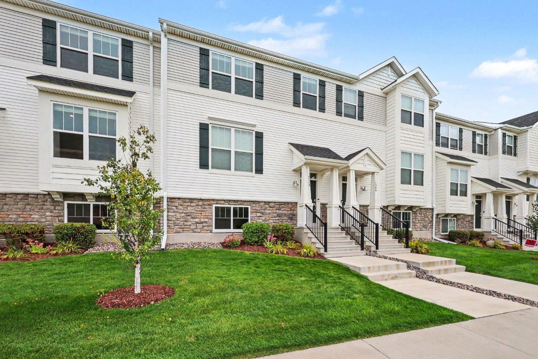 View of Residential at 7508 38th Street, Oakdale MN 55128, Oakdale (2 of 25) - Mike Wilen | Minnesota Team Real Estate