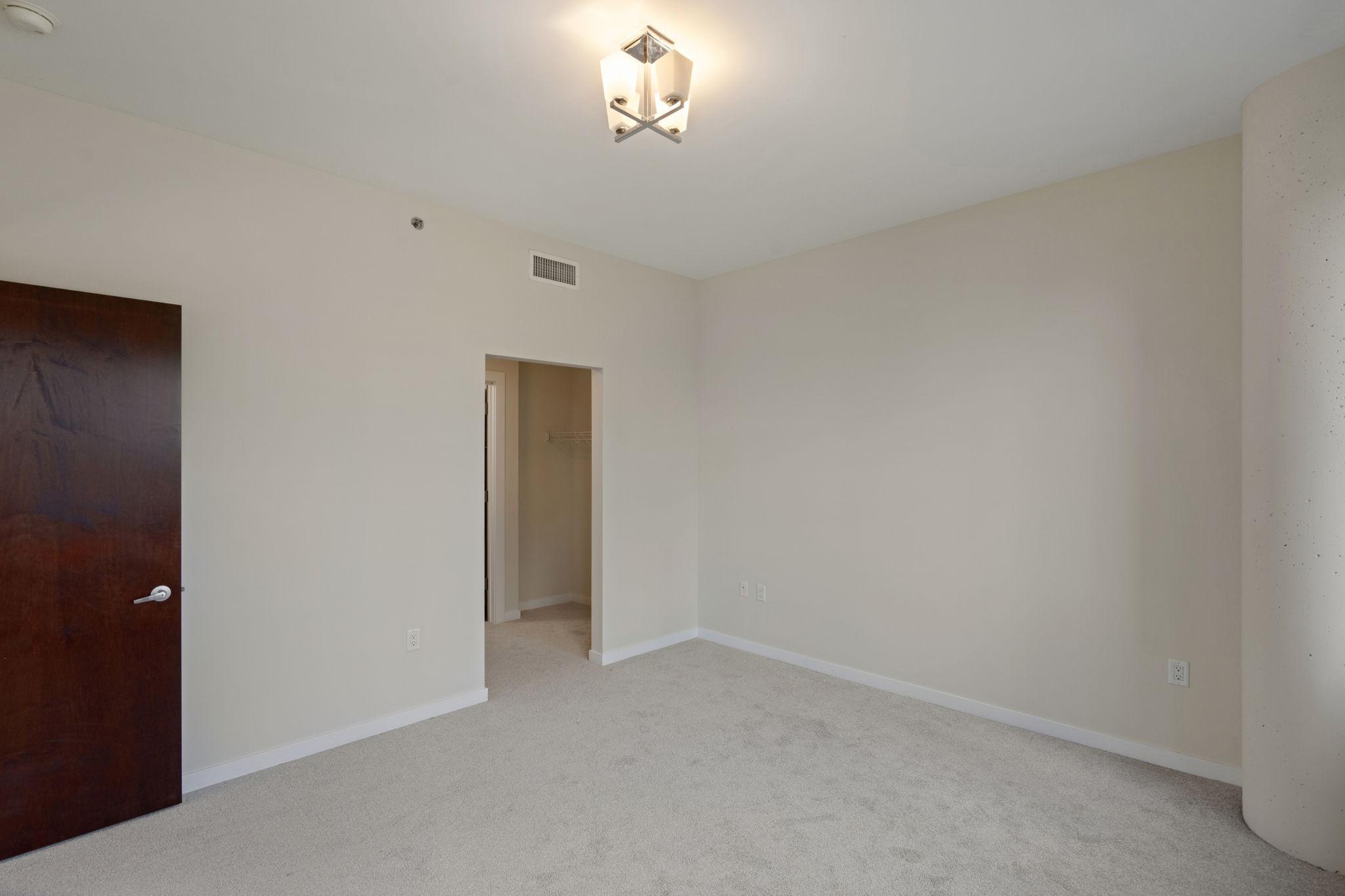 View of Residential at 1120 2nd Street #201, Minneapolis MN 55415, Minneapolis (17 of 50) - Mike Wilen | Minnesota Team Real Estate
