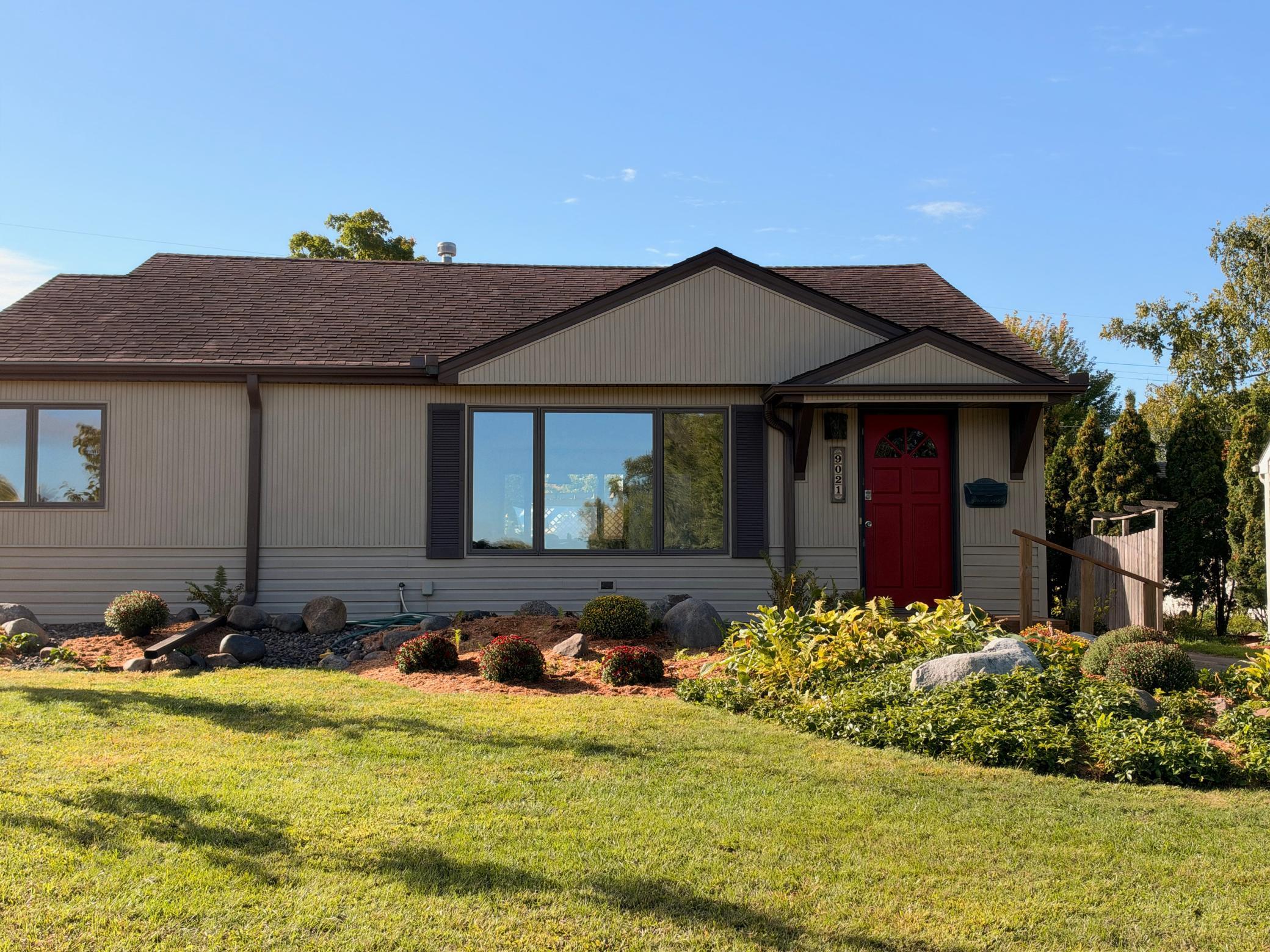 View of Residential at 9021 Club Road, Saint Louis Park MN 55426, Saint Louis Park (9 of 34) - Mike Wilen | Minnesota Team Real Estate