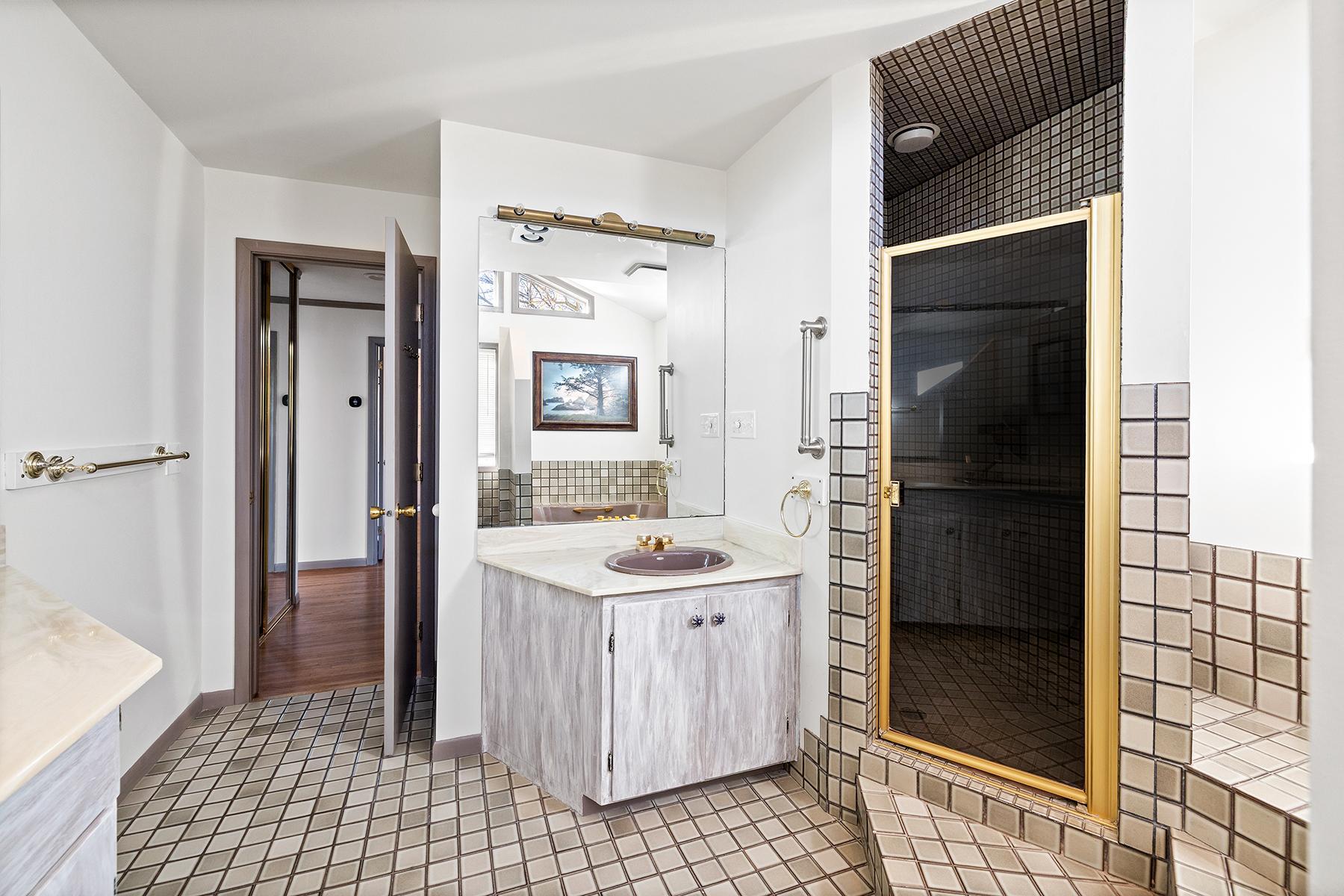 View of Residential at 9021 Club Road, Saint Louis Park MN 55426, Saint Louis Park (24 of 34) - Mike Wilen | Minnesota Team Real Estate