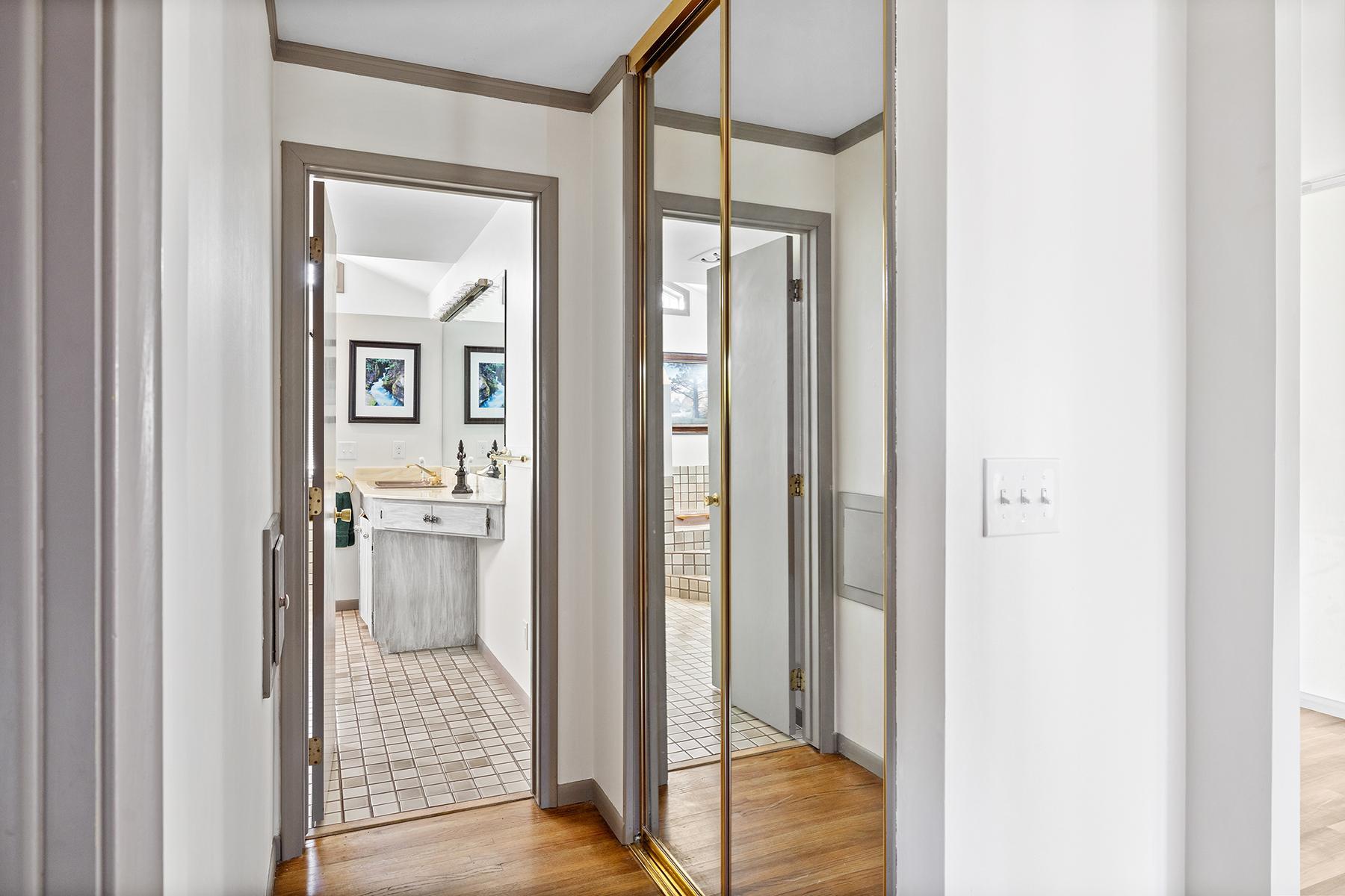 View of Residential at 9021 Club Road, Saint Louis Park MN 55426, Saint Louis Park (20 of 34) - Mike Wilen | Minnesota Team Real Estate
