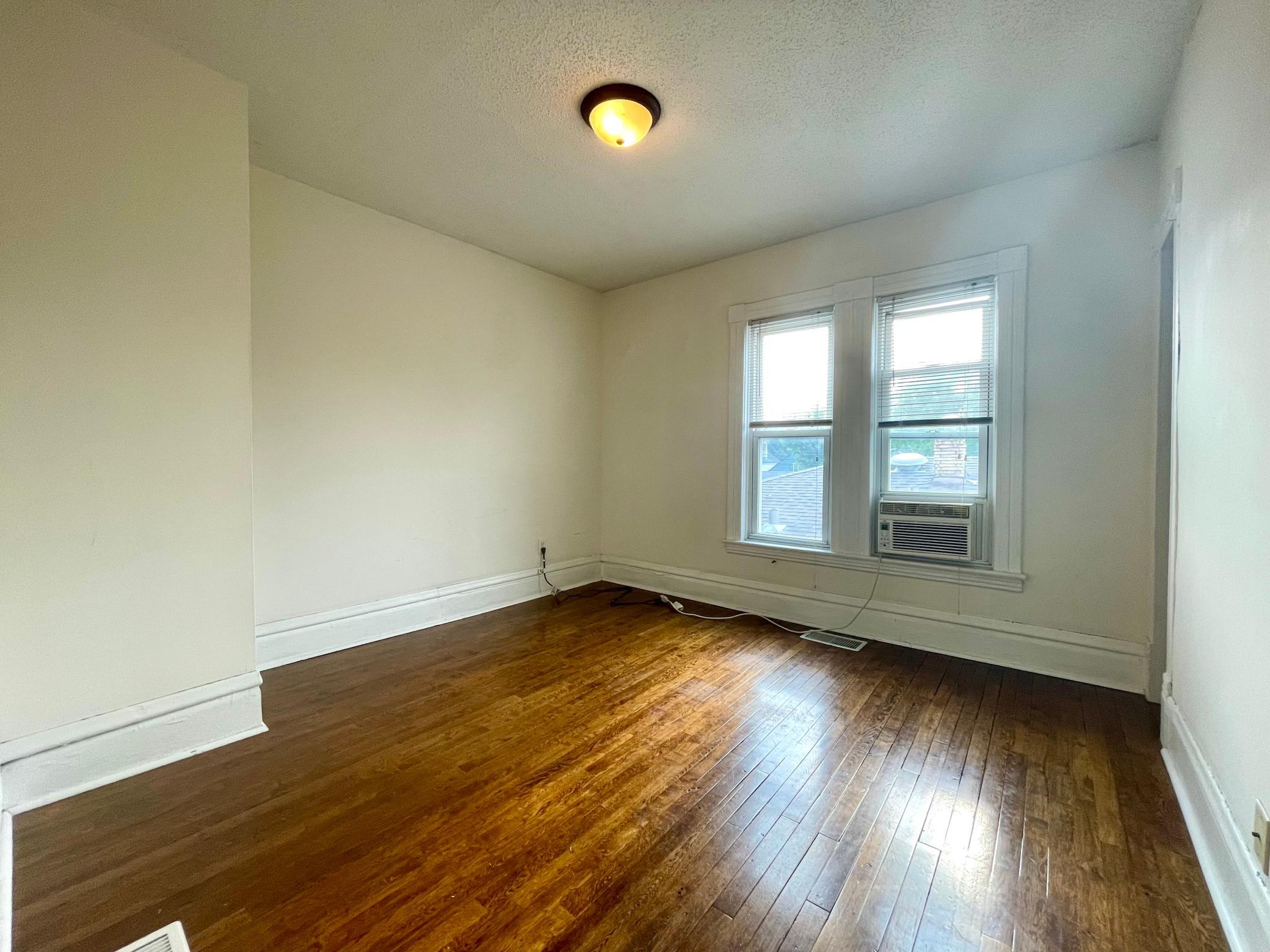 View of Residential Income at 824 Lowry Avenue, Minneapolis MN 55418, Minneapolis (11 of 16) - Mike Wilen | Minnesota Team Real Estate