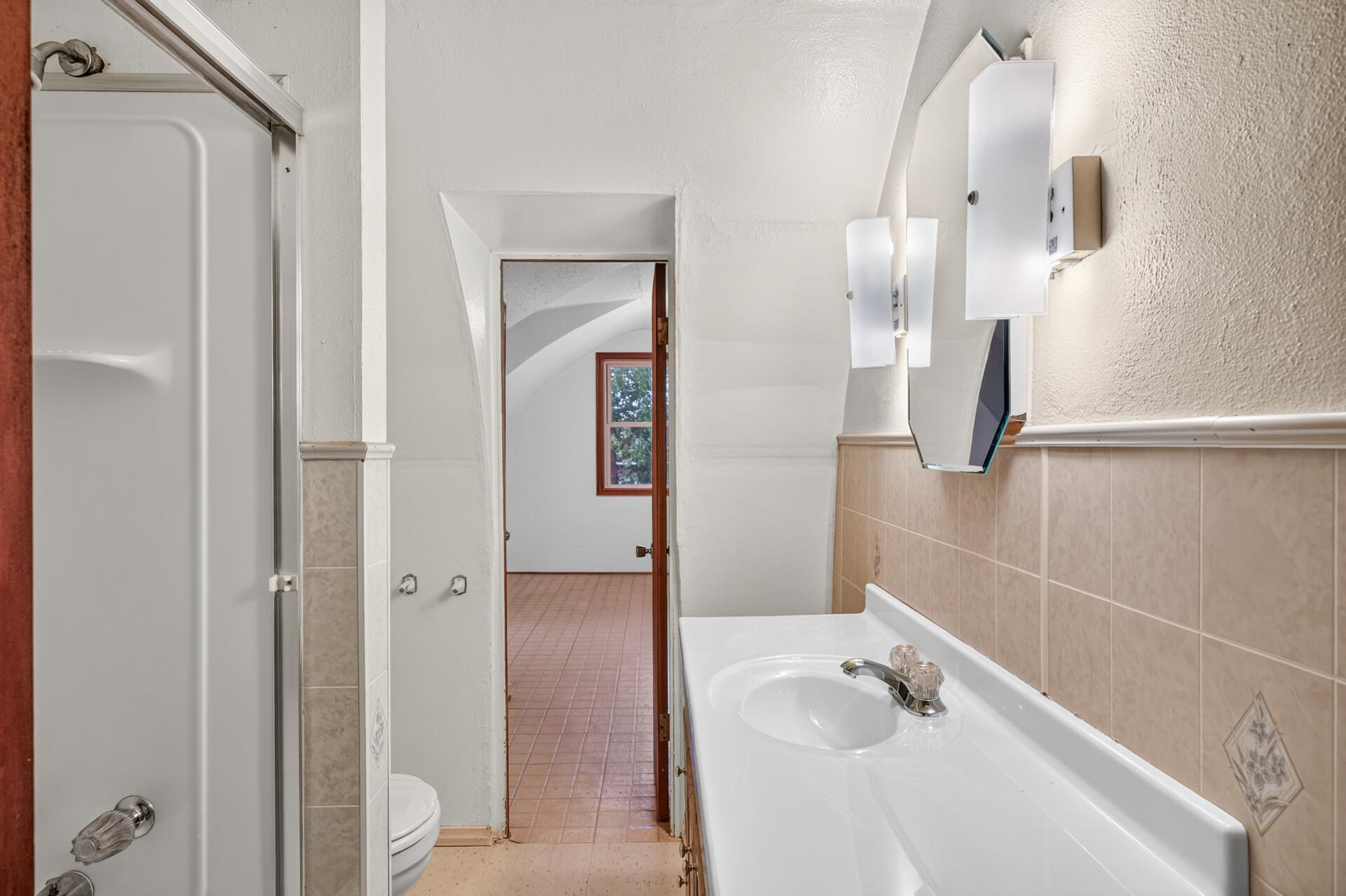 View of Residential at 1046 Felix Street, West Saint Paul MN 55118, West Saint Paul (11 of 35) - Mike Wilen | Minnesota Team Real Estate