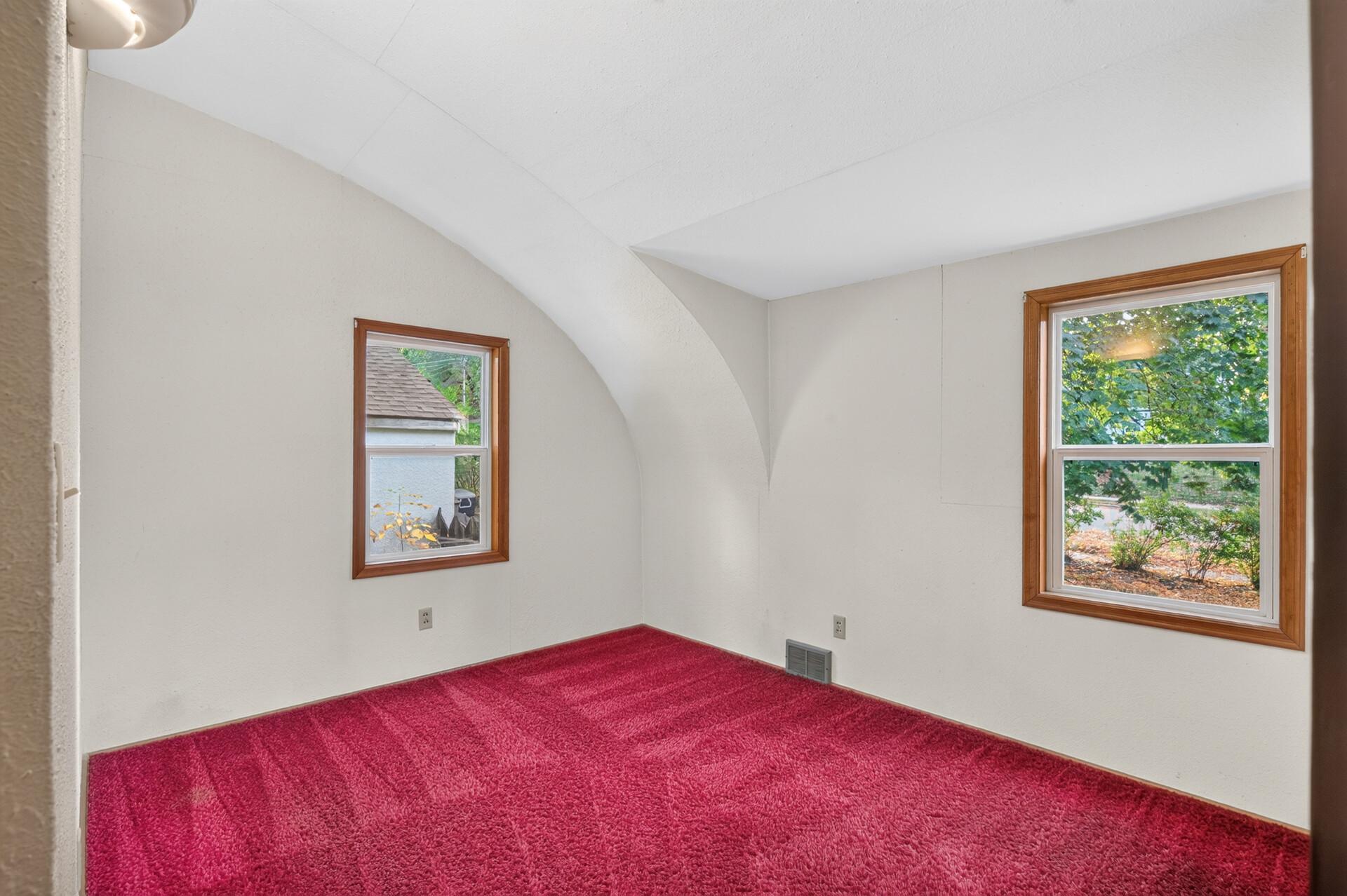 View of Residential at 1046 Felix Street, West Saint Paul MN 55118, West Saint Paul (9 of 35) - Mike Wilen | Minnesota Team Real Estate