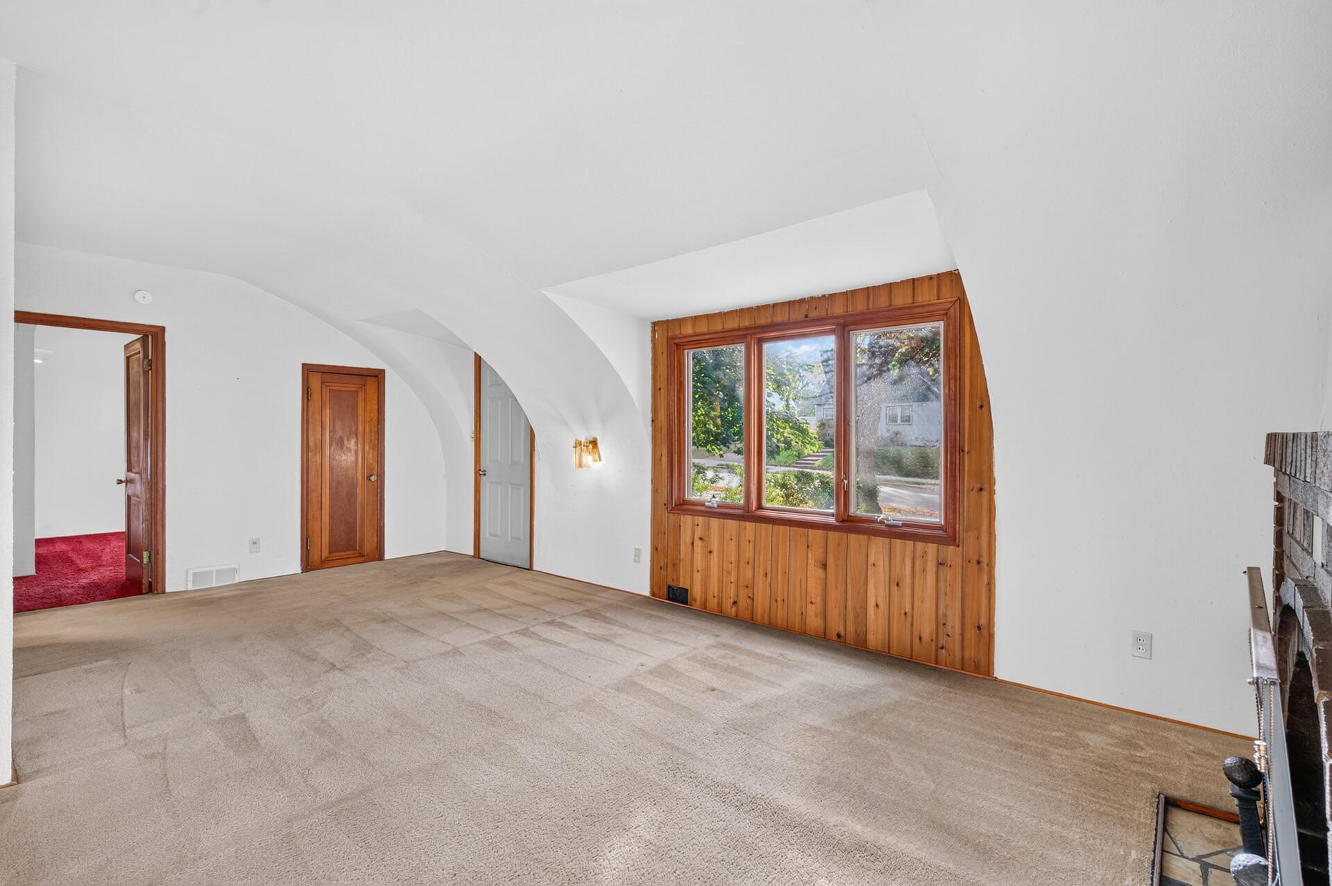 View of Residential at 1046 Felix Street, West Saint Paul MN 55118, West Saint Paul (16 of 35) - Mike Wilen | Minnesota Team Real Estate