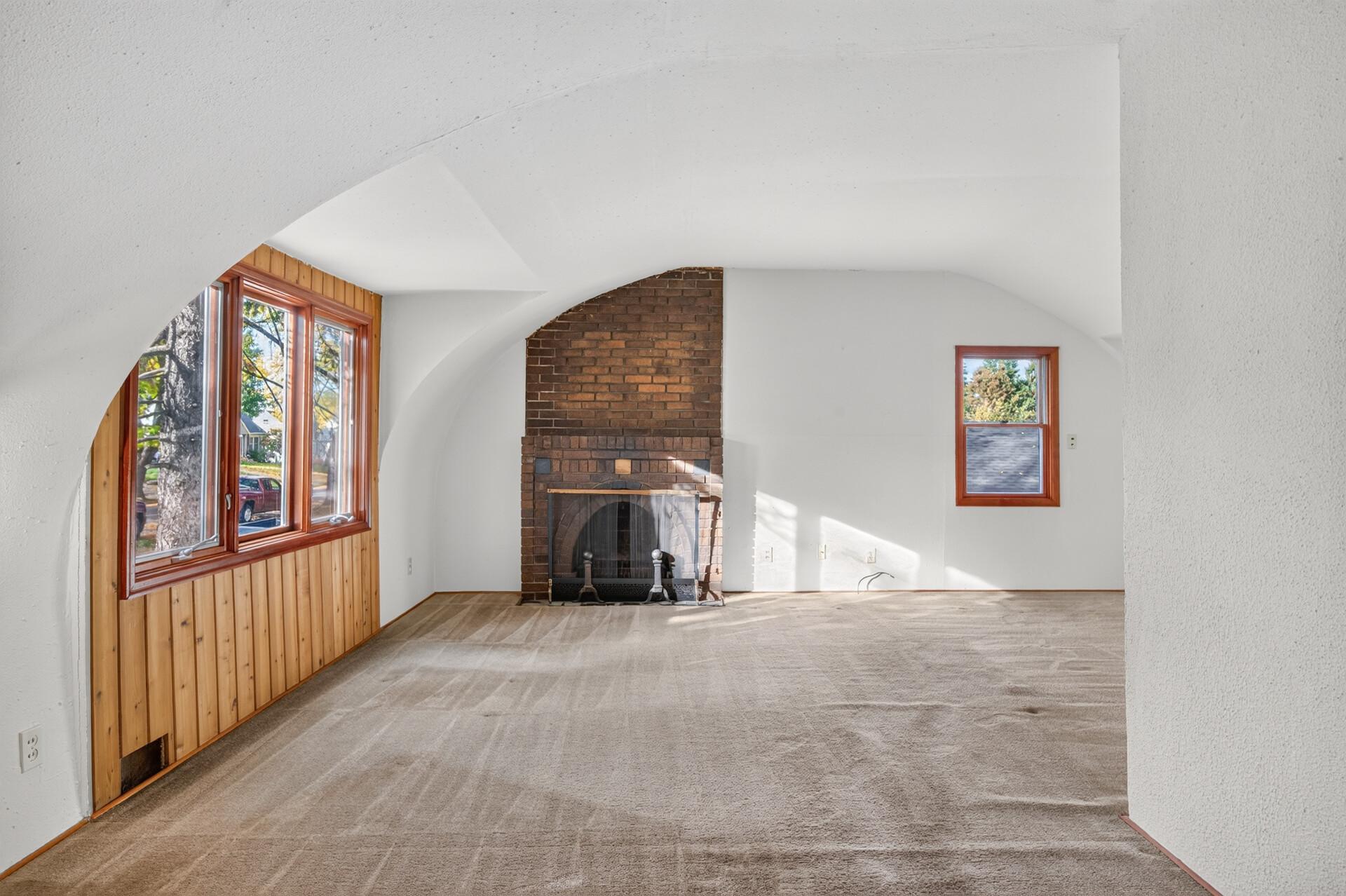 View of Residential at 1046 Felix Street, West Saint Paul MN 55118, West Saint Paul (15 of 35) - Mike Wilen | Minnesota Team Real Estate