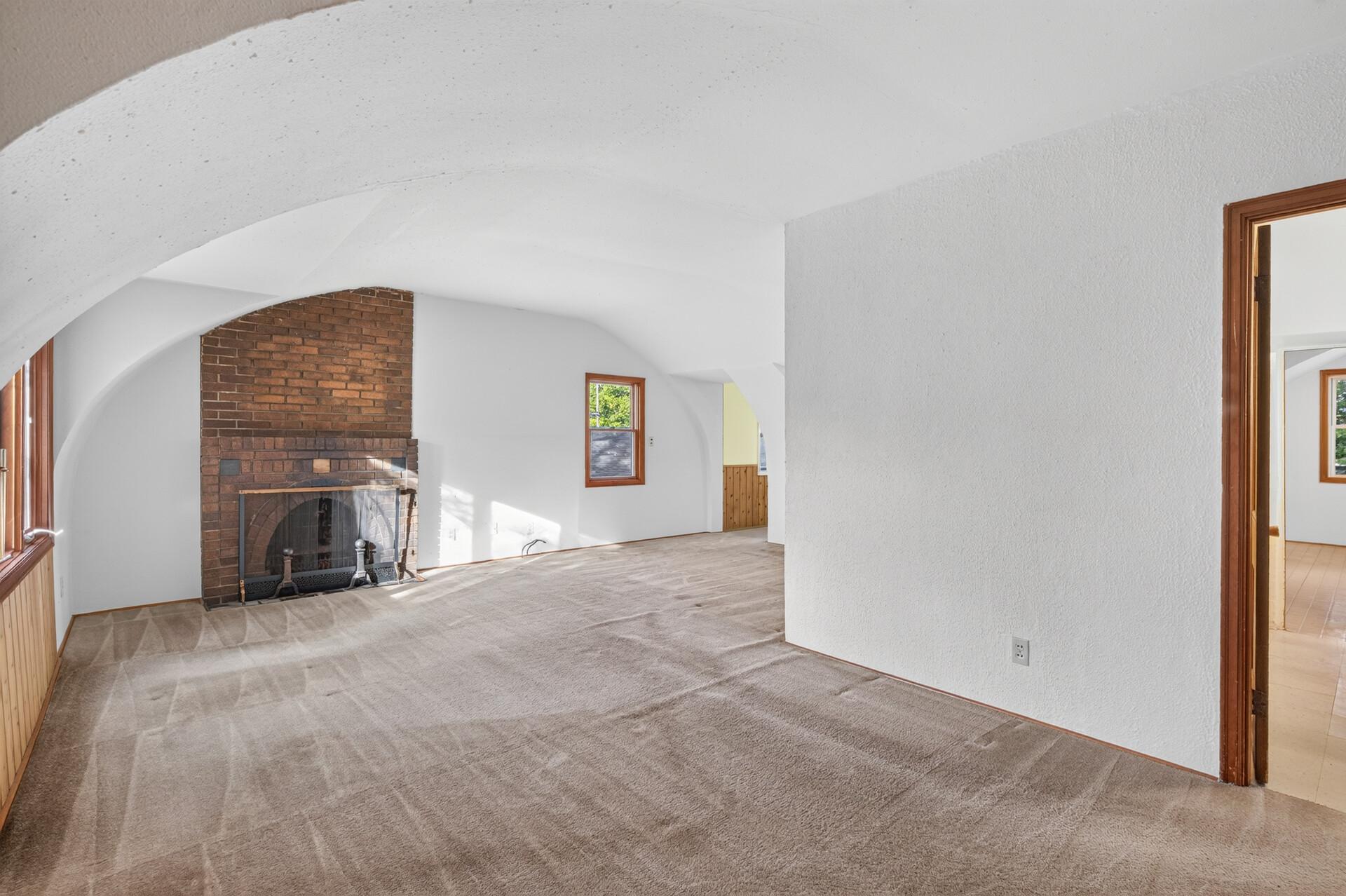 View of Residential at 1046 Felix Street, West Saint Paul MN 55118, West Saint Paul (13 of 35) - Mike Wilen | Minnesota Team Real Estate