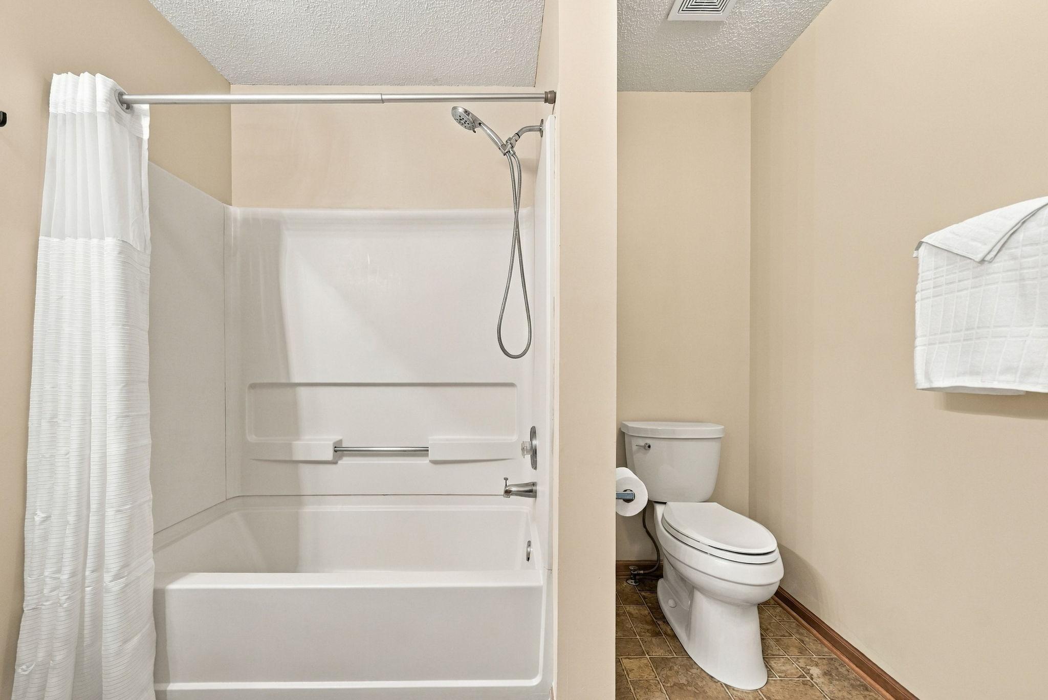 View of Residential at 11679 Langford Circle, Burnsville MN 55337, Burnsville (33 of 57) - Mike Wilen | Minnesota Team Real Estate