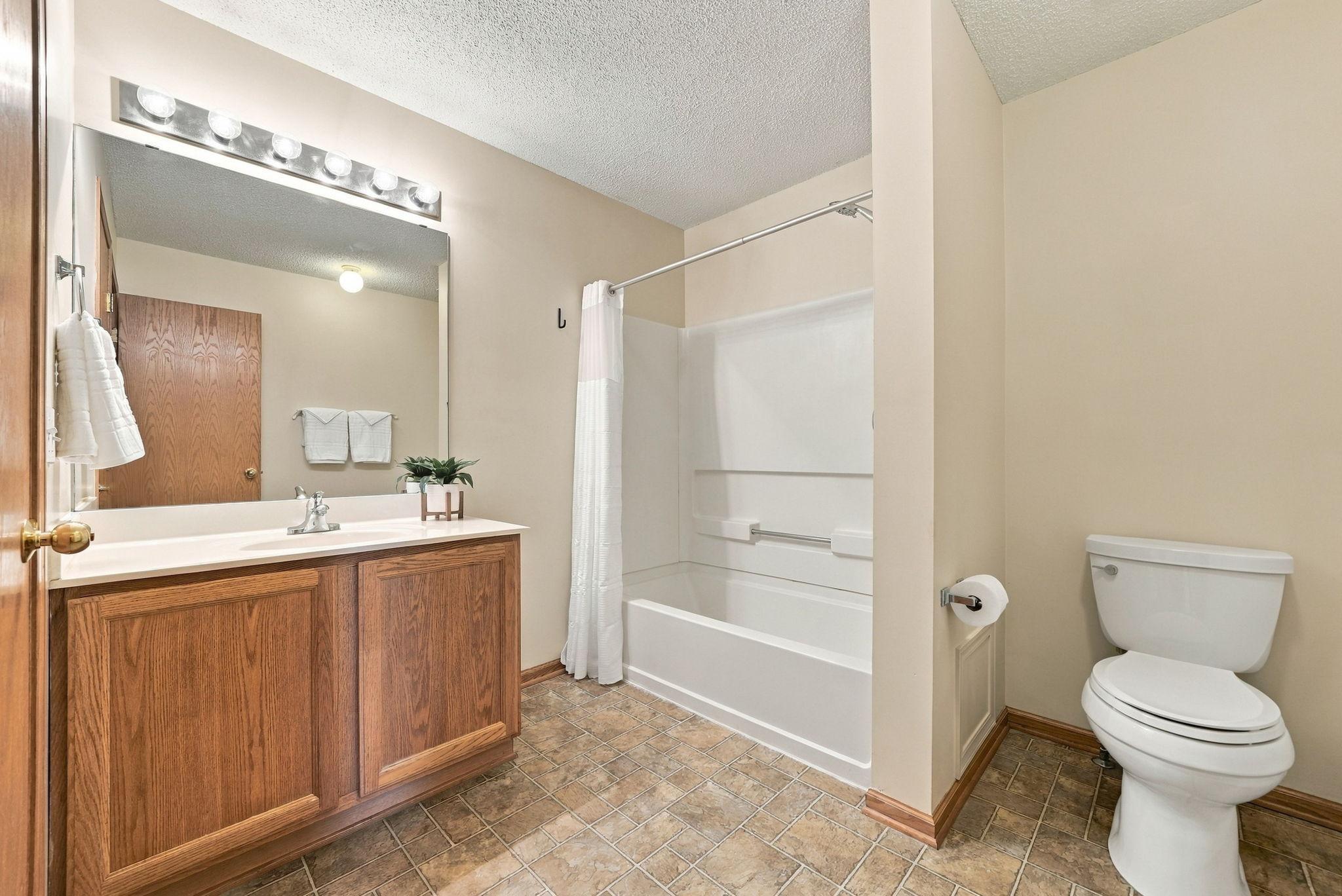 View of Residential at 11679 Langford Circle, Burnsville MN 55337, Burnsville (31 of 57) - Mike Wilen | Minnesota Team Real Estate