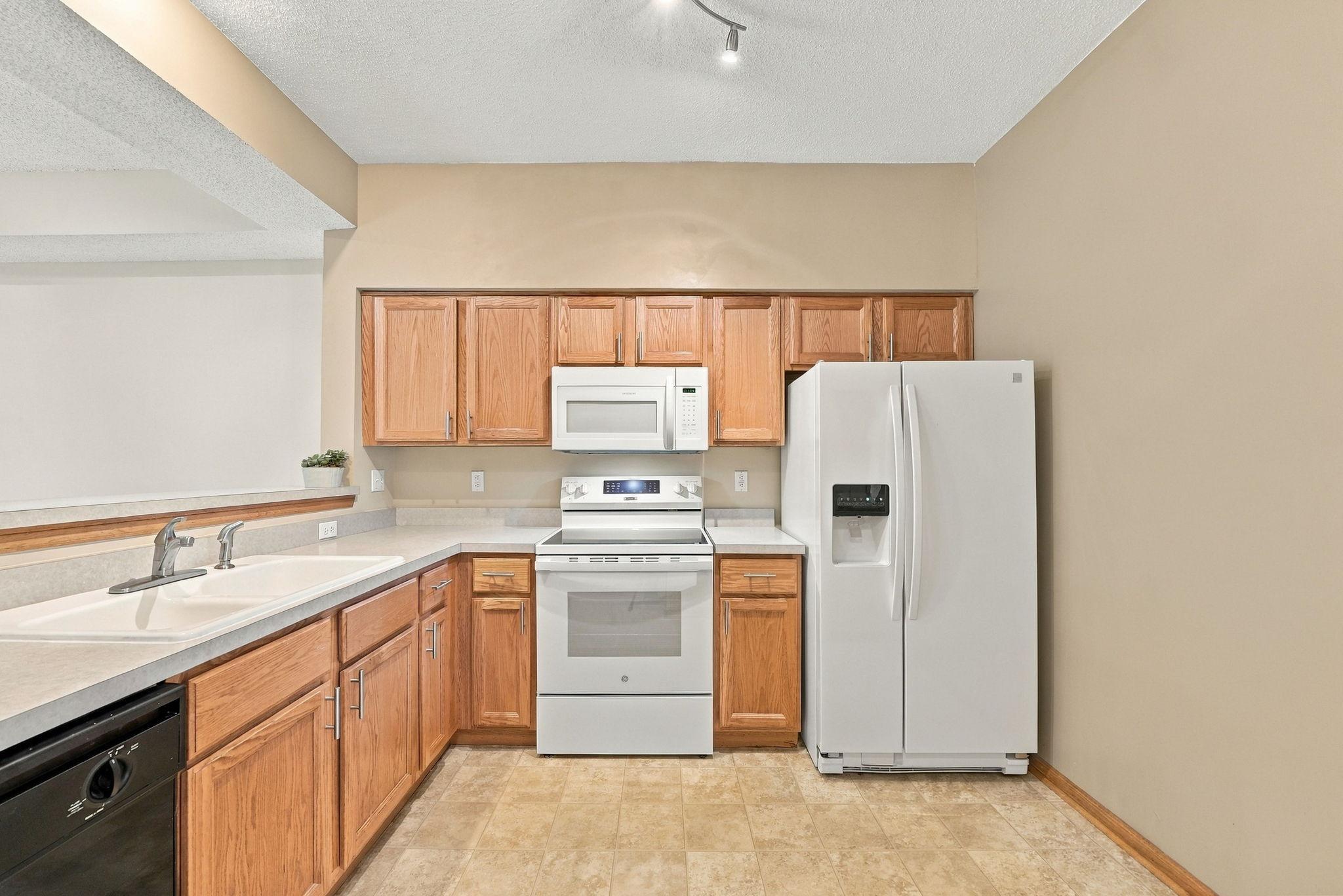View of Residential at 11679 Langford Circle, Burnsville MN 55337, Burnsville (12 of 57) - Mike Wilen | Minnesota Team Real Estate