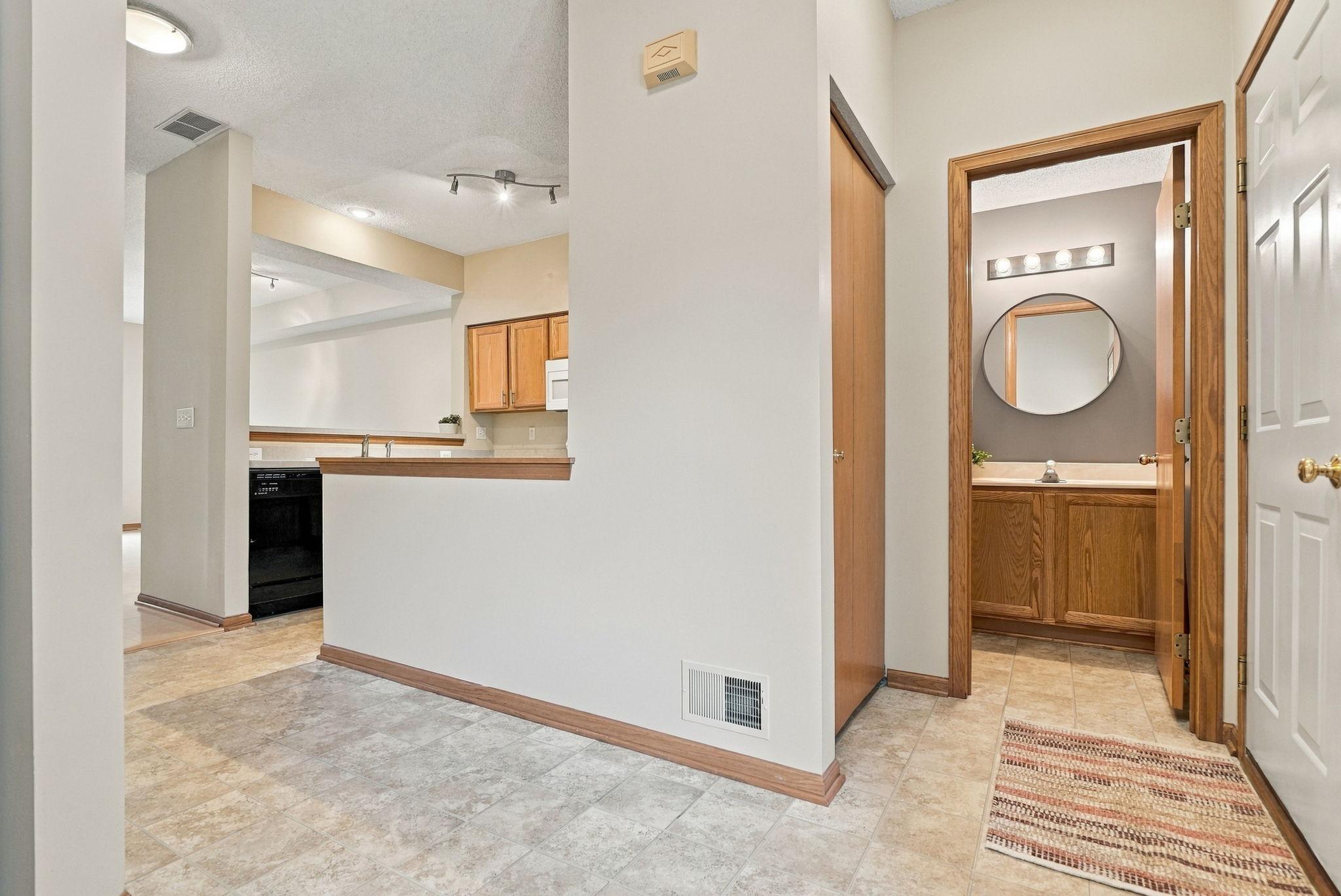 View of Residential at 11679 Langford Circle, Burnsville MN 55337, Burnsville (9 of 57) - Mike Wilen | Minnesota Team Real Estate