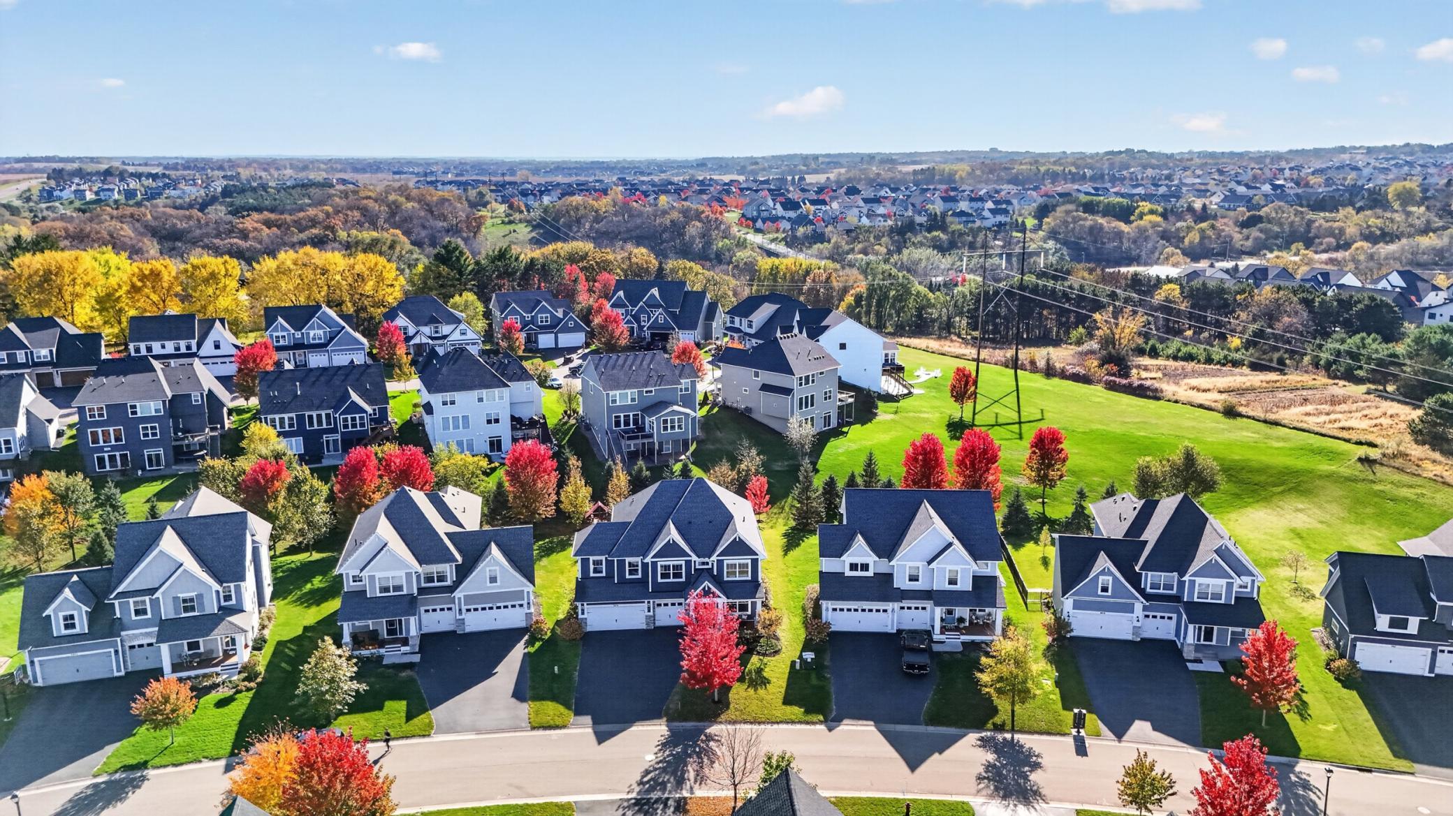 View of Residential at 9930 Arrowwood Trail, Woodbury MN 55129, Woodbury (32 of 34) - Mike Wilen | Minnesota Team Real Estate