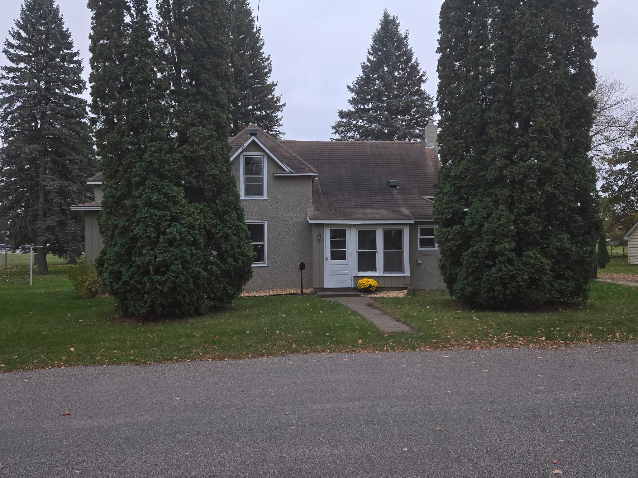 View of Single Family at 901 6th Street, Princeton - Mike Wilen | Minnesota Team Real Estate