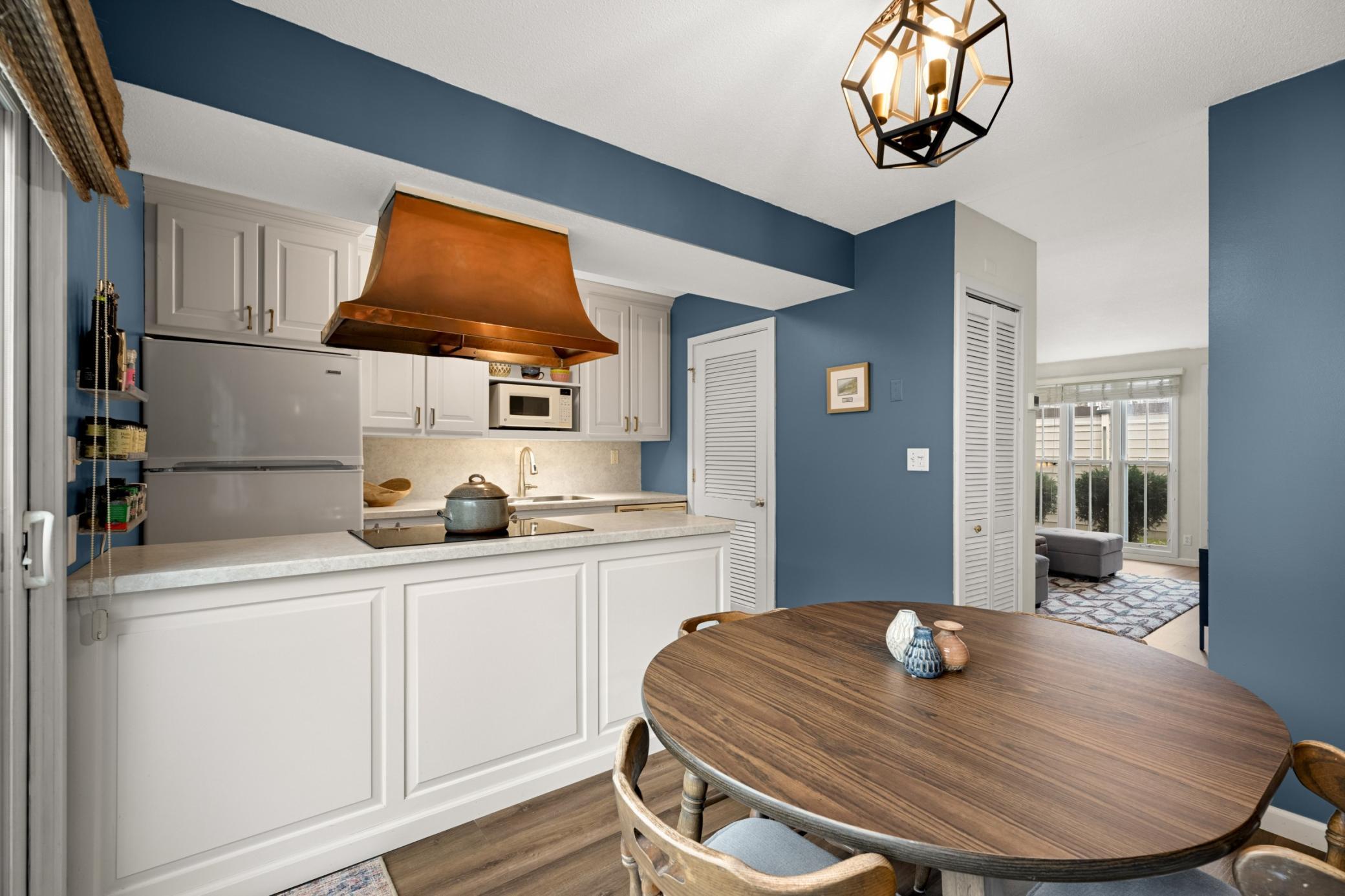 View of Residential at 6317 Barrie Road, Edina MN 55435, Edina (7 of 22) - Mike Wilen | Minnesota Team Real Estate