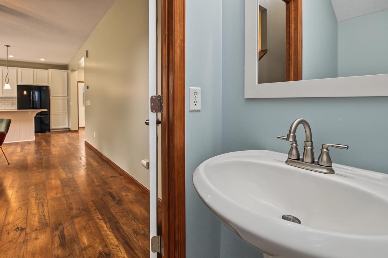 View of Residential at 560 Ravencroft Road, Waconia MN 55387, Waconia (11 of 45) - Mike Wilen | Minnesota Team Real Estate