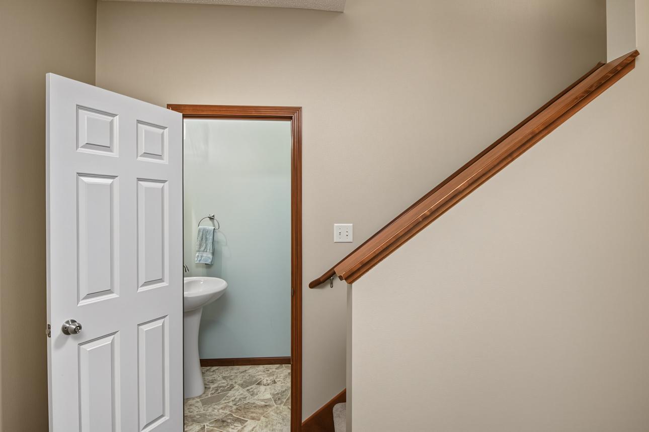 View of Residential at 560 Ravencroft Road, Waconia MN 55387, Waconia (10 of 45) - Mike Wilen | Minnesota Team Real Estate