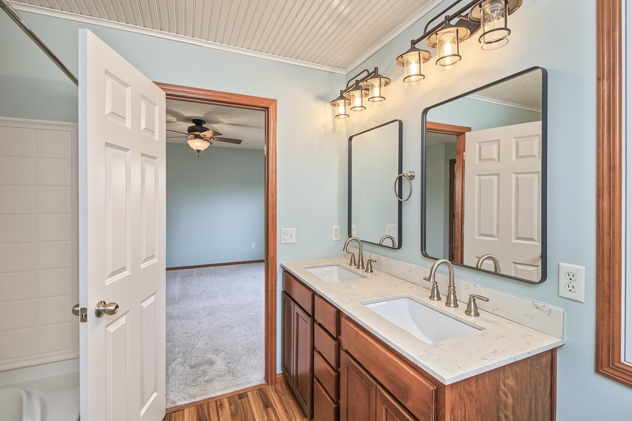 View of Residential at 560 Ravencroft Road, Waconia MN 55387, Waconia (26 of 45) - Mike Wilen | Minnesota Team Real Estate