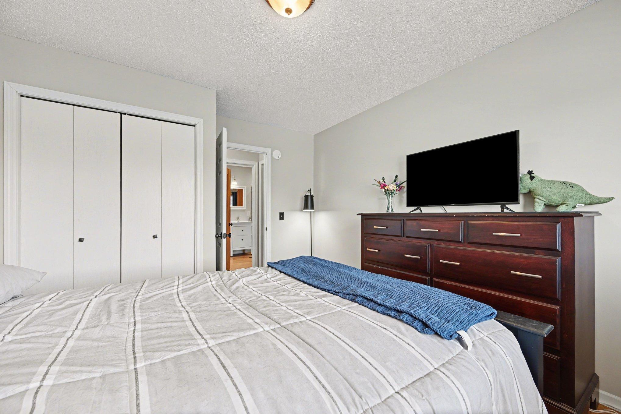 View of Residential at 6819 Romeo Road, Woodbury MN 55125, Woodbury (19 of 26) - Mike Wilen | Minnesota Team Real Estate