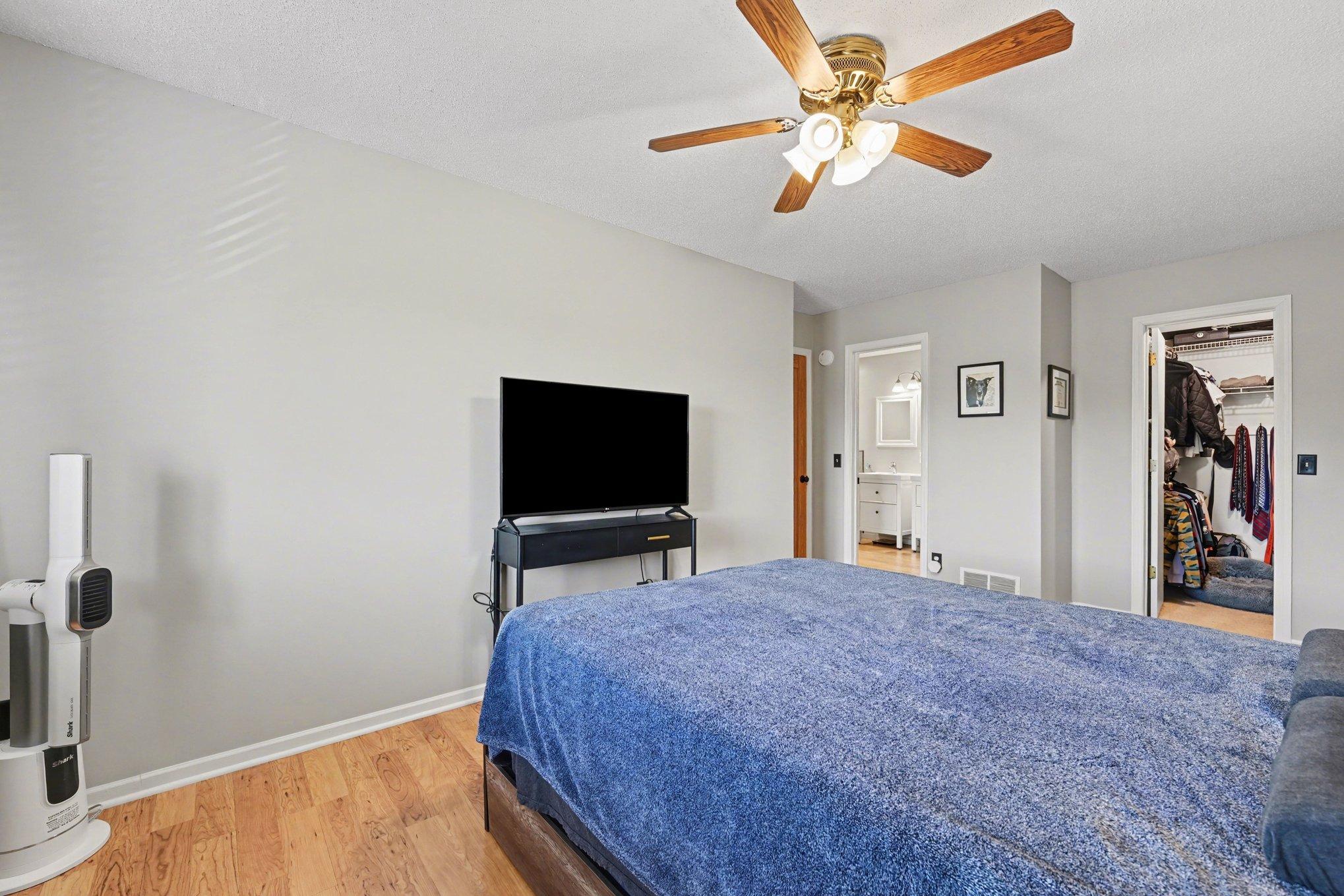 View of Residential at 6819 Romeo Road, Woodbury MN 55125, Woodbury (13 of 26) - Mike Wilen | Minnesota Team Real Estate