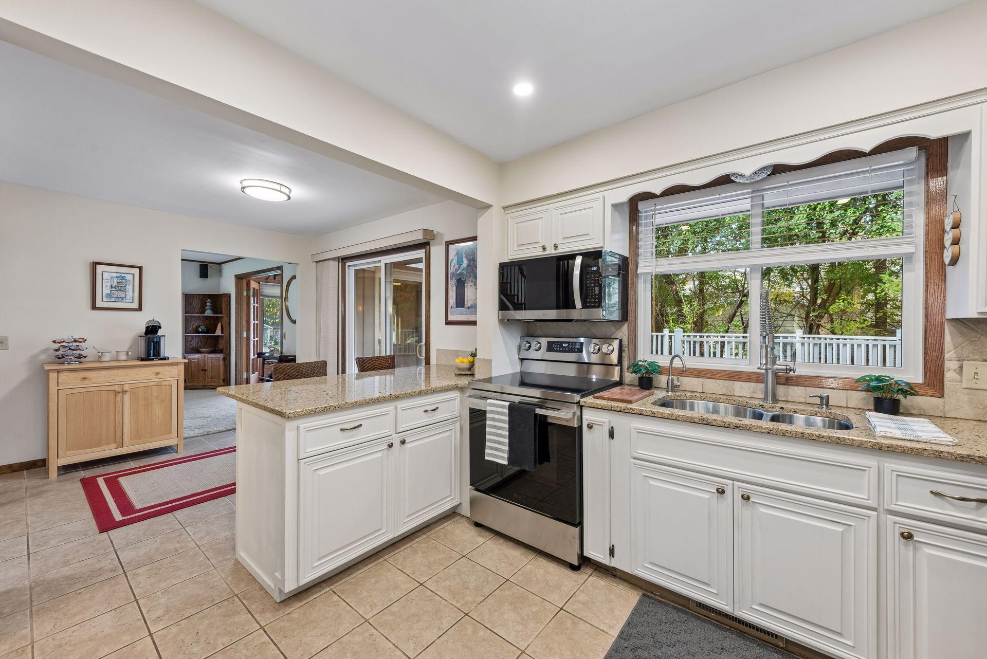 View of Residential at 2755 Shadyview Lane, Plymouth MN 55447, Plymouth (11 of 49) - Mike Wilen | Minnesota Team Real Estate