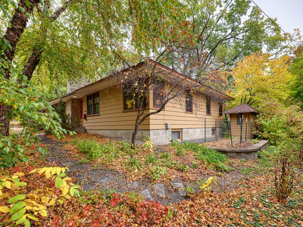 View of Residential at 83 Seymour Avenue, Minneapolis MN 55414, Minneapolis (36 of 38) - Mike Wilen | Minnesota Team Real Estate