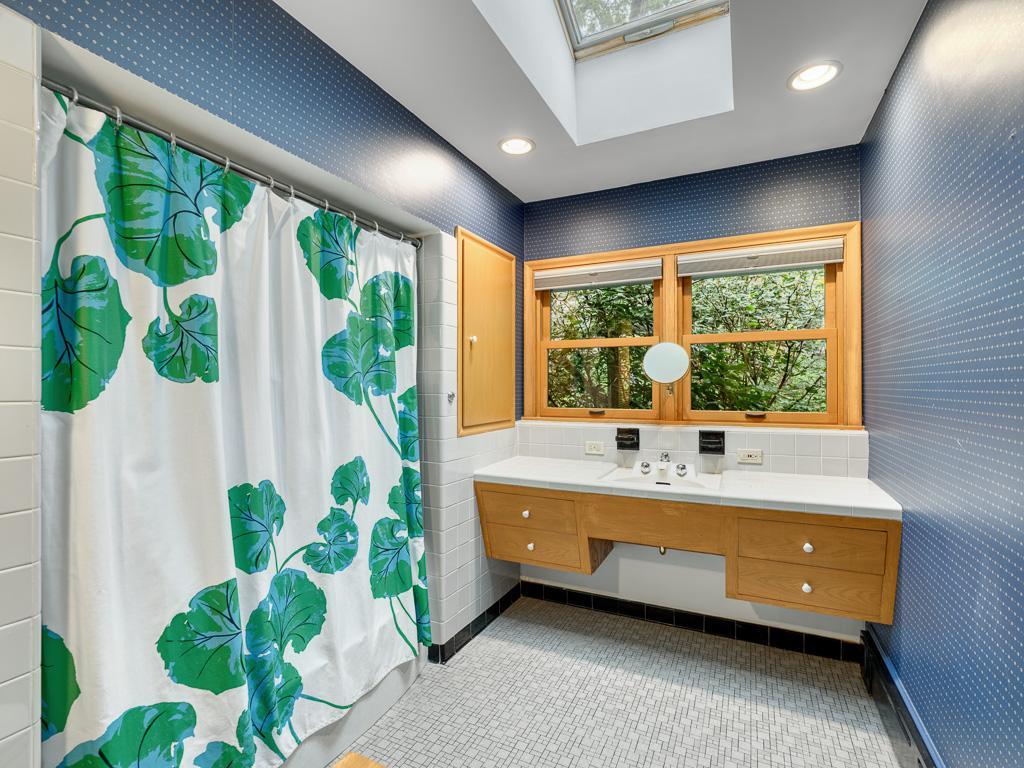 View of Residential at 83 Seymour Avenue, Minneapolis MN 55414, Minneapolis (17 of 38) - Mike Wilen | Minnesota Team Real Estate