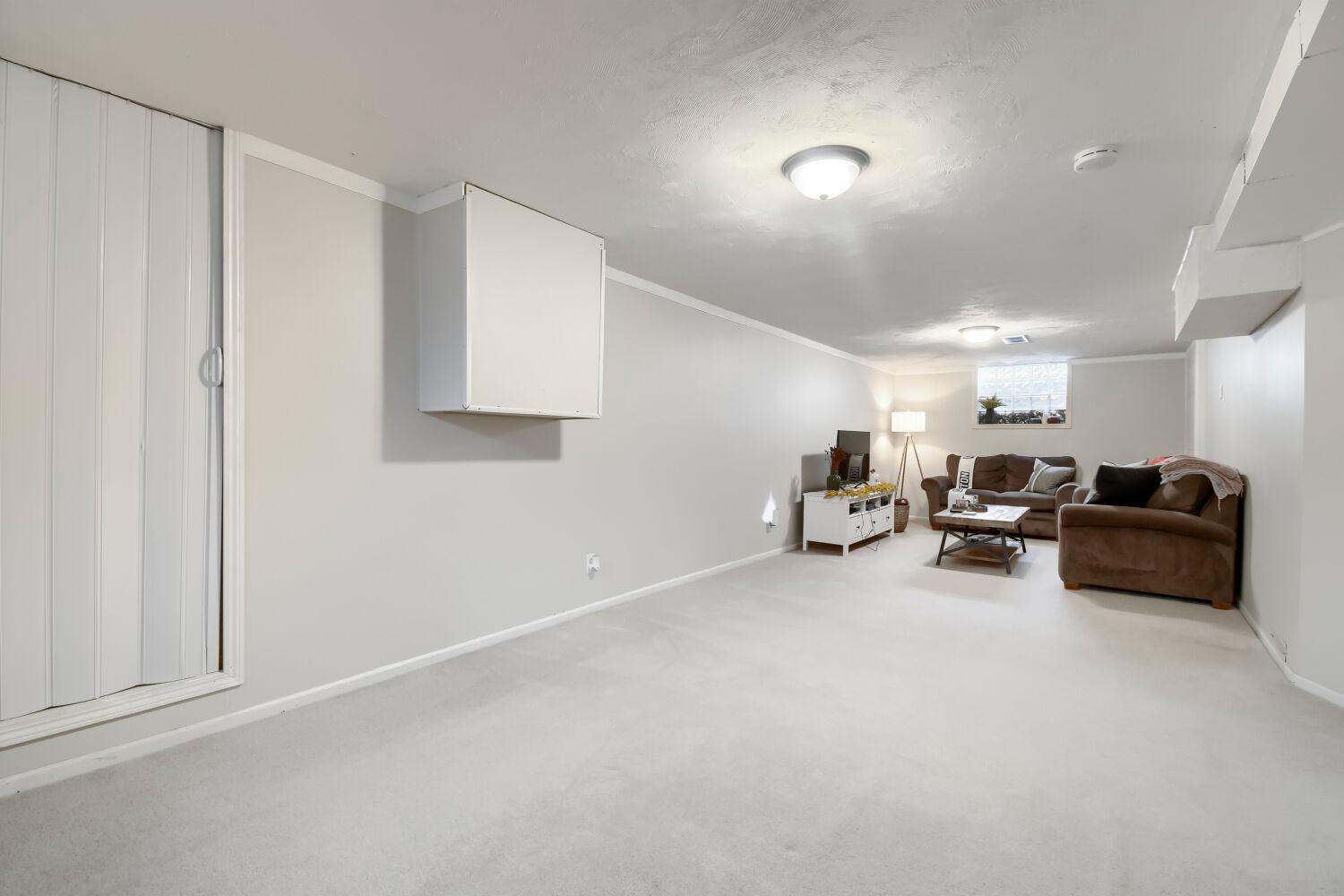 View of Residential at 2213 Jersey Avenue, Saint Louis Park MN 55426, Saint Louis Park (27 of 35) - Mike Wilen | Minnesota Team Real Estate