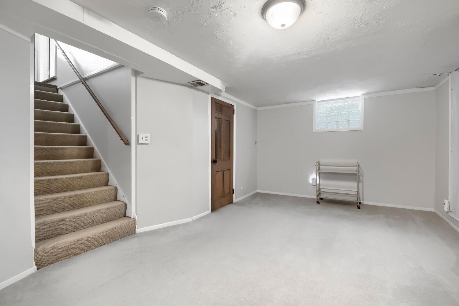 View of Residential at 2213 Jersey Avenue, Saint Louis Park MN 55426, Saint Louis Park (25 of 35) - Mike Wilen | Minnesota Team Real Estate