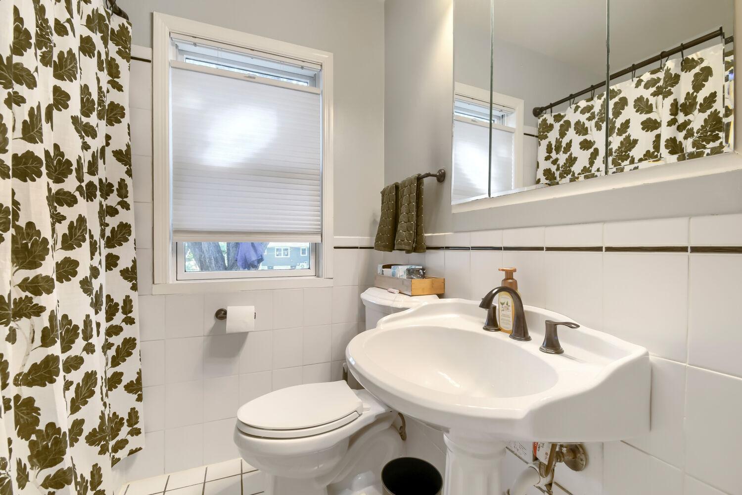 View of Residential at 2213 Jersey Avenue, Saint Louis Park MN 55426, Saint Louis Park (18 of 35) - Mike Wilen | Minnesota Team Real Estate