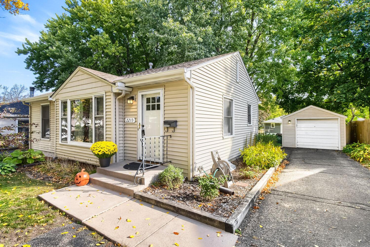 View of Residential at 2213 Jersey Avenue, Saint Louis Park MN 55426, Saint Louis Park (4 of 35) - Mike Wilen | Minnesota Team Real Estate