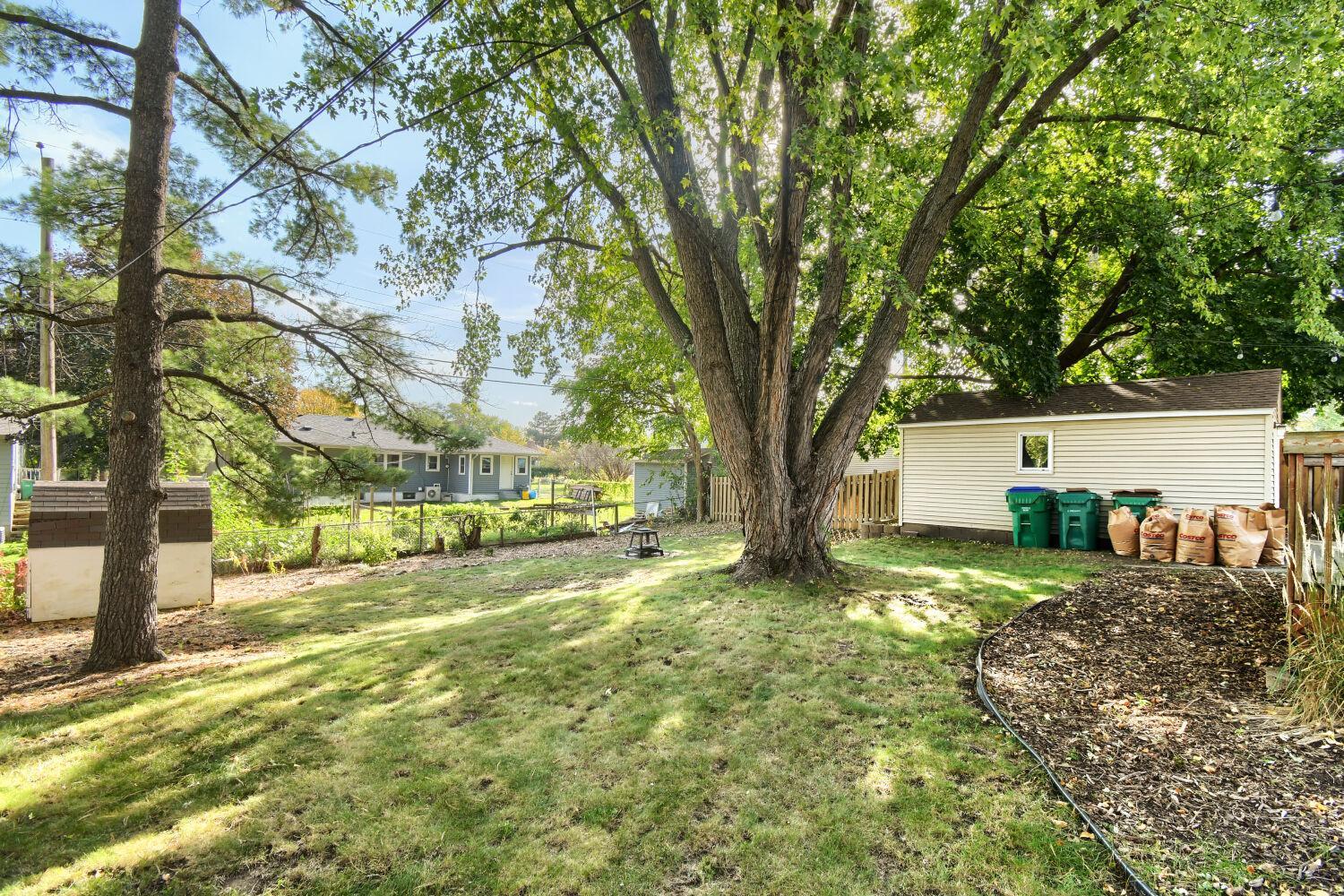 View of Residential at 2213 Jersey Avenue, Saint Louis Park MN 55426, Saint Louis Park (29 of 35) - Mike Wilen | Minnesota Team Real Estate