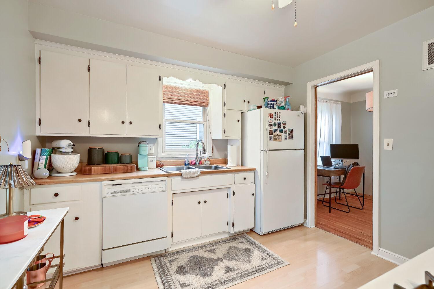 View of Residential at 2213 Jersey Avenue, Saint Louis Park MN 55426, Saint Louis Park (14 of 35) - Mike Wilen | Minnesota Team Real Estate