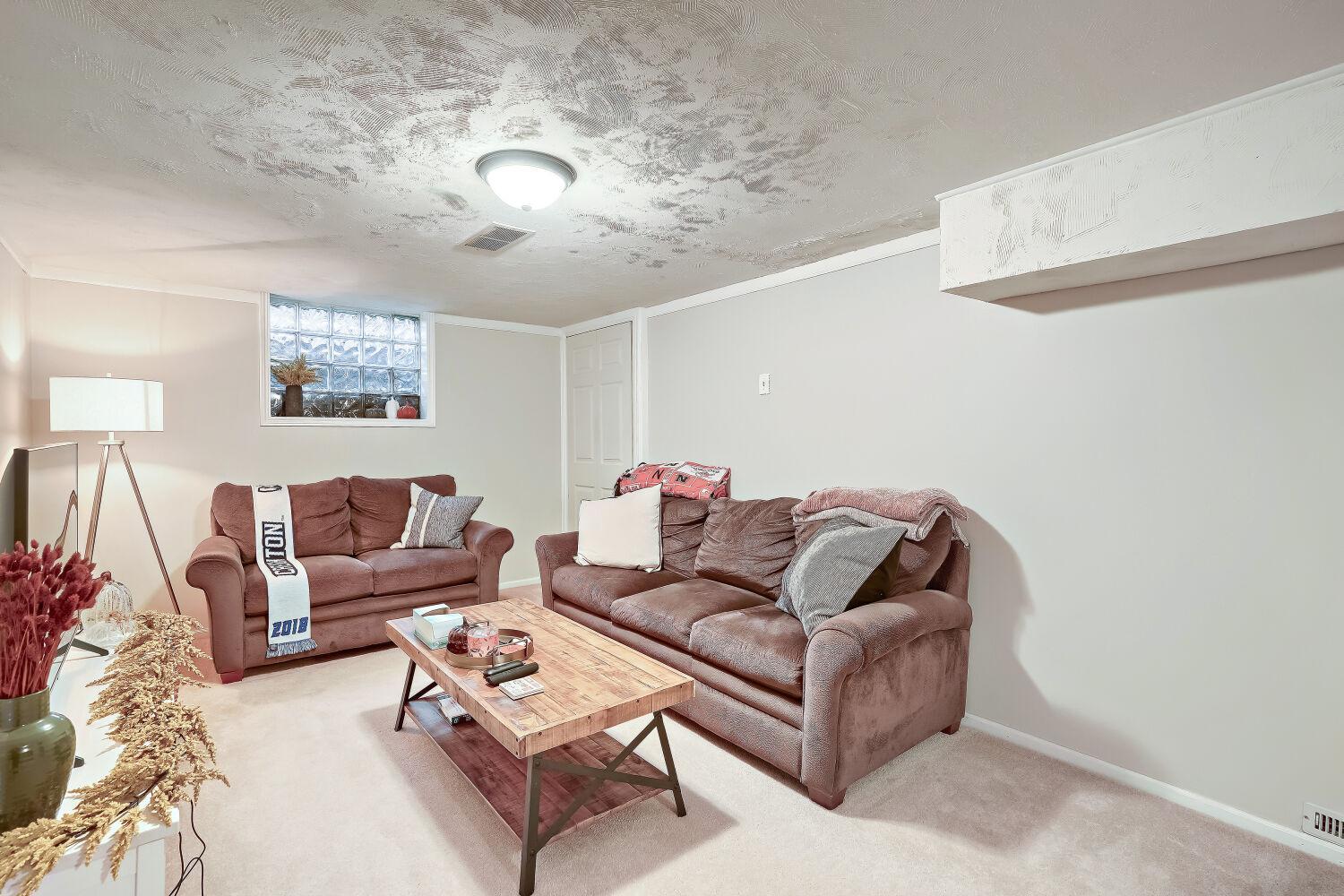 View of Residential at 2213 Jersey Avenue, Saint Louis Park MN 55426, Saint Louis Park (23 of 35) - Mike Wilen | Minnesota Team Real Estate