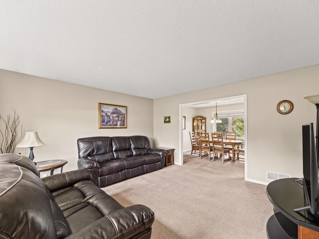 View of Residential at 15601 Claret Avenue, Rosemount MN 55068, Rosemount (11 of 34) - Mike Wilen | Minnesota Team Real Estate