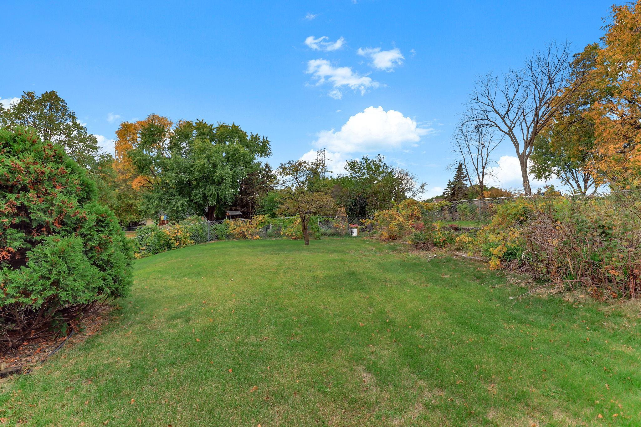 View of Residential at 7100 Ivystone Avenue, Cottage Grove MN 55016, Cottage Grove (8 of 51) - Mike Wilen | Minnesota Team Real Estate