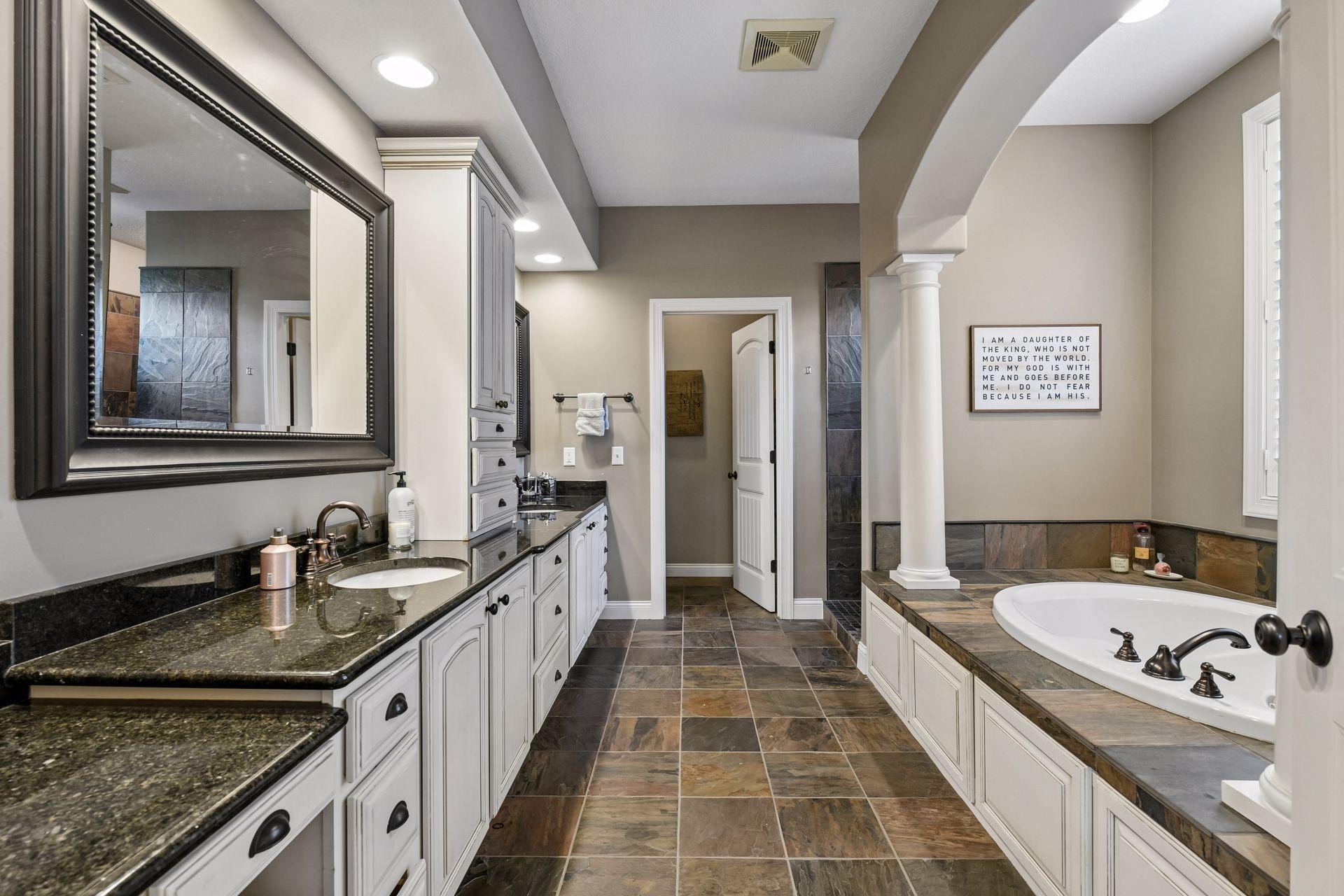 View of Residential at 9487 Mcgee Way, Eden Prairie MN 55347, Eden Prairie (30 of 61) - Mike Wilen | Minnesota Team Real Estate