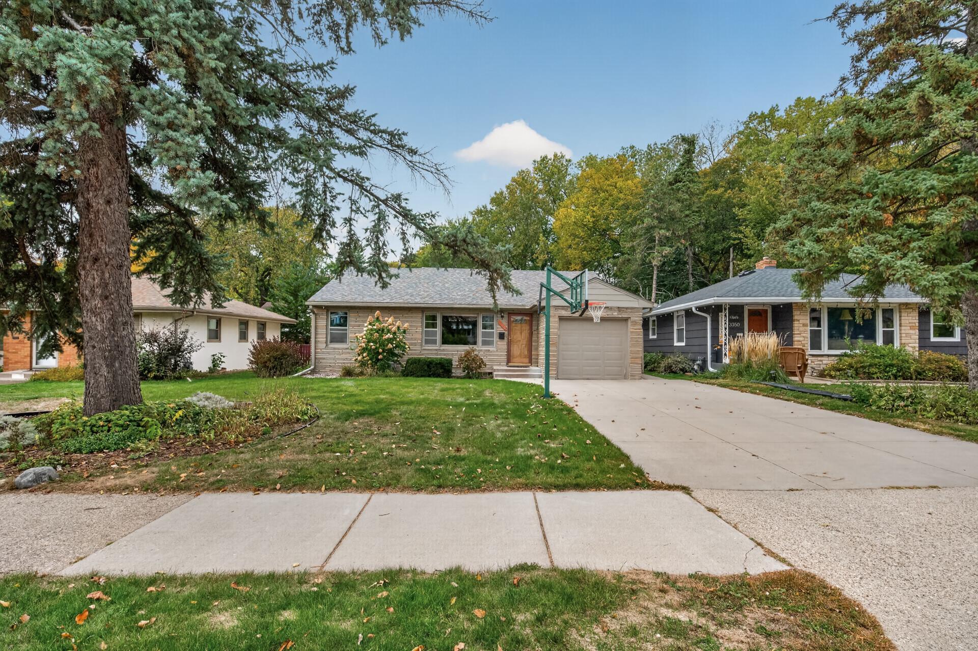 View of Residential at 3346 Cleveland Street, Minneapolis MN 55418, Minneapolis (35 of 36) - Mike Wilen | Minnesota Team Real Estate
