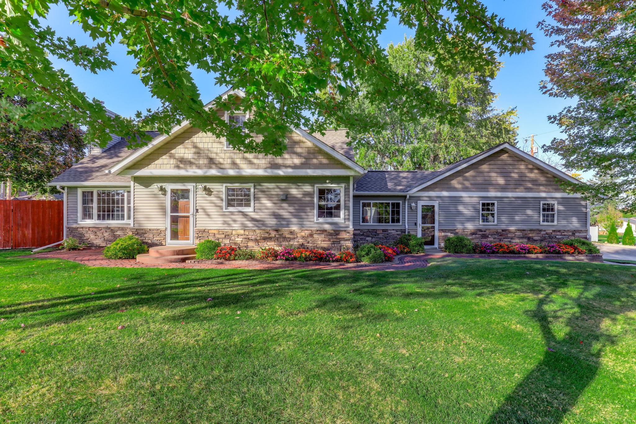 View of Residential at 7697 Stillwater Way, Oakdale MN 55128, Oakdale (40 of 54) - Mike Wilen | Minnesota Team Real Estate