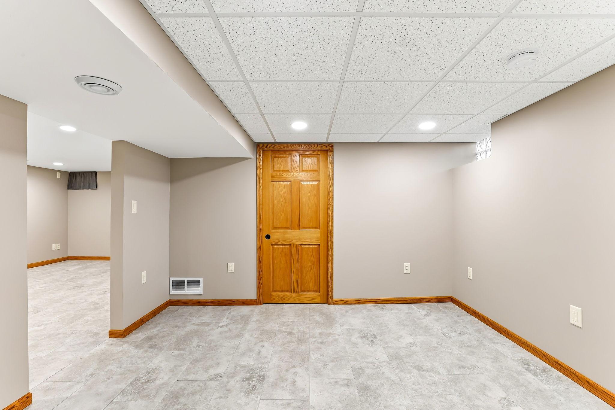 View of Residential at 7697 Stillwater Way, Oakdale MN 55128, Oakdale (33 of 54) - Mike Wilen | Minnesota Team Real Estate
