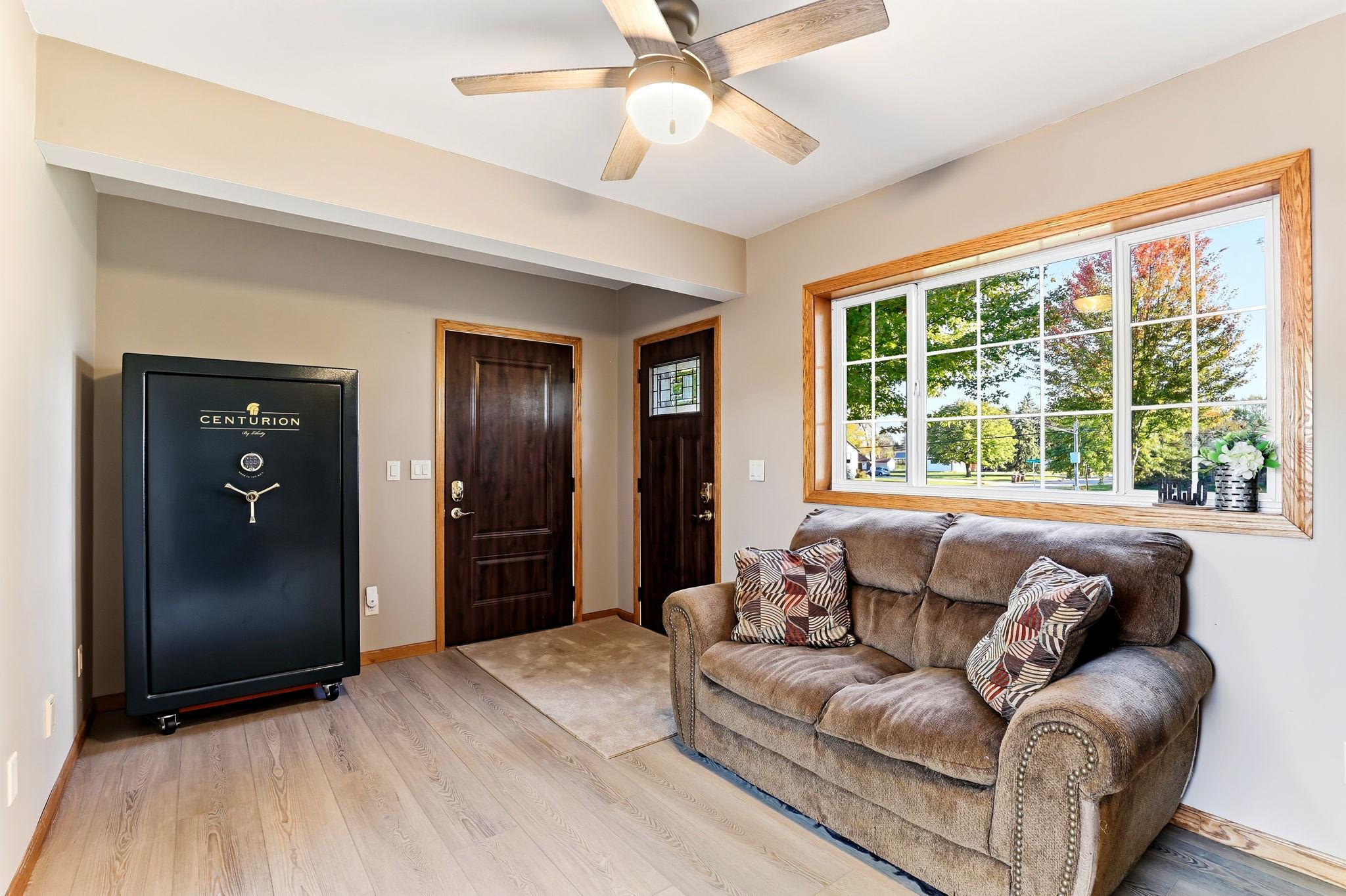View of Residential at 7697 Stillwater Way, Oakdale MN 55128, Oakdale (4 of 54) - Mike Wilen | Minnesota Team Real Estate
