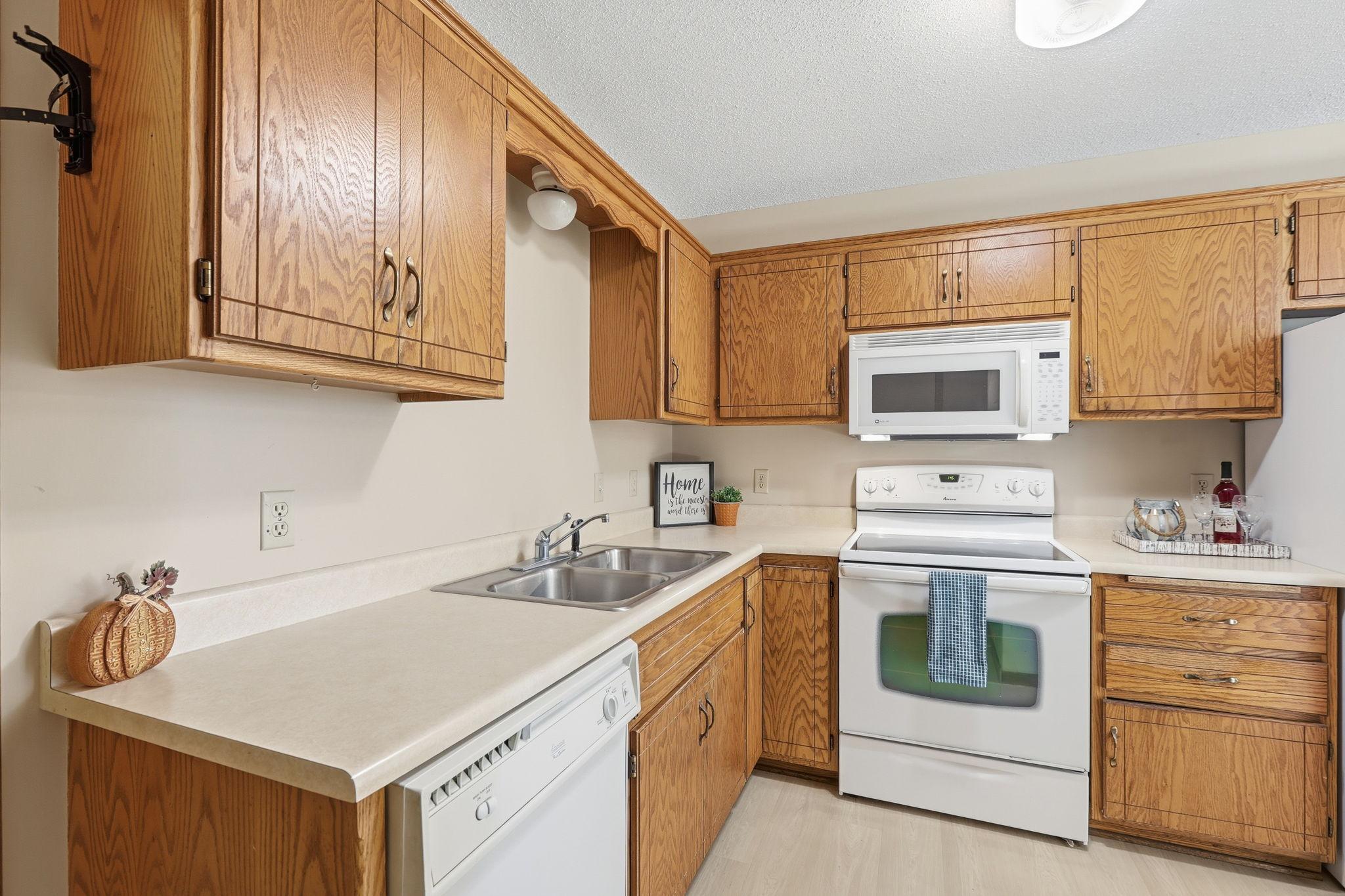 View of Residential at 706 Ridge Drive, Saint Michael MN 55376, Saint Michael (5 of 28) - Mike Wilen | Minnesota Team Real Estate