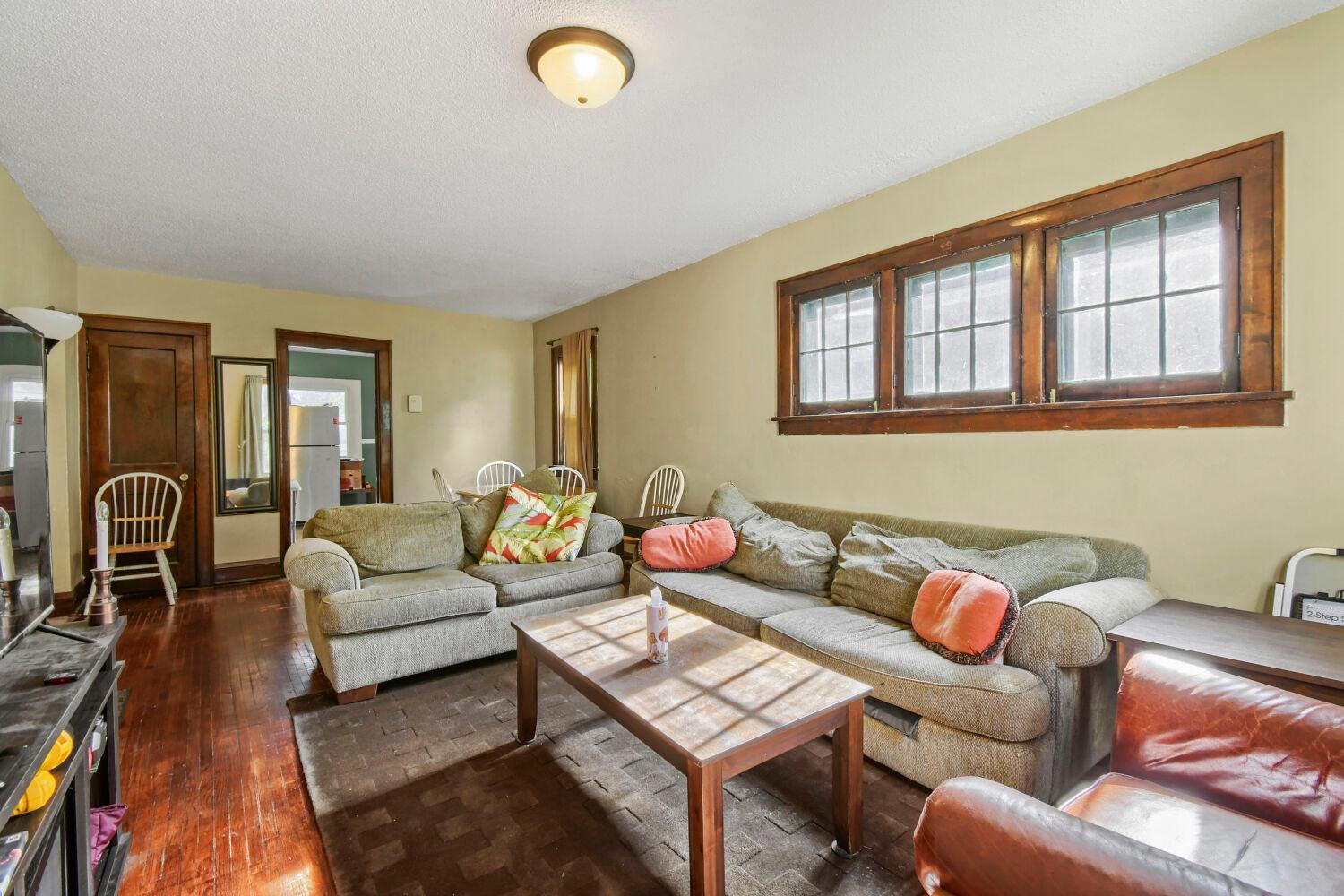 View of Residential at 3350 Vincent Avenue, Minneapolis MN 55412, Minneapolis (4 of 21) - Mike Wilen | Minnesota Team Real Estate