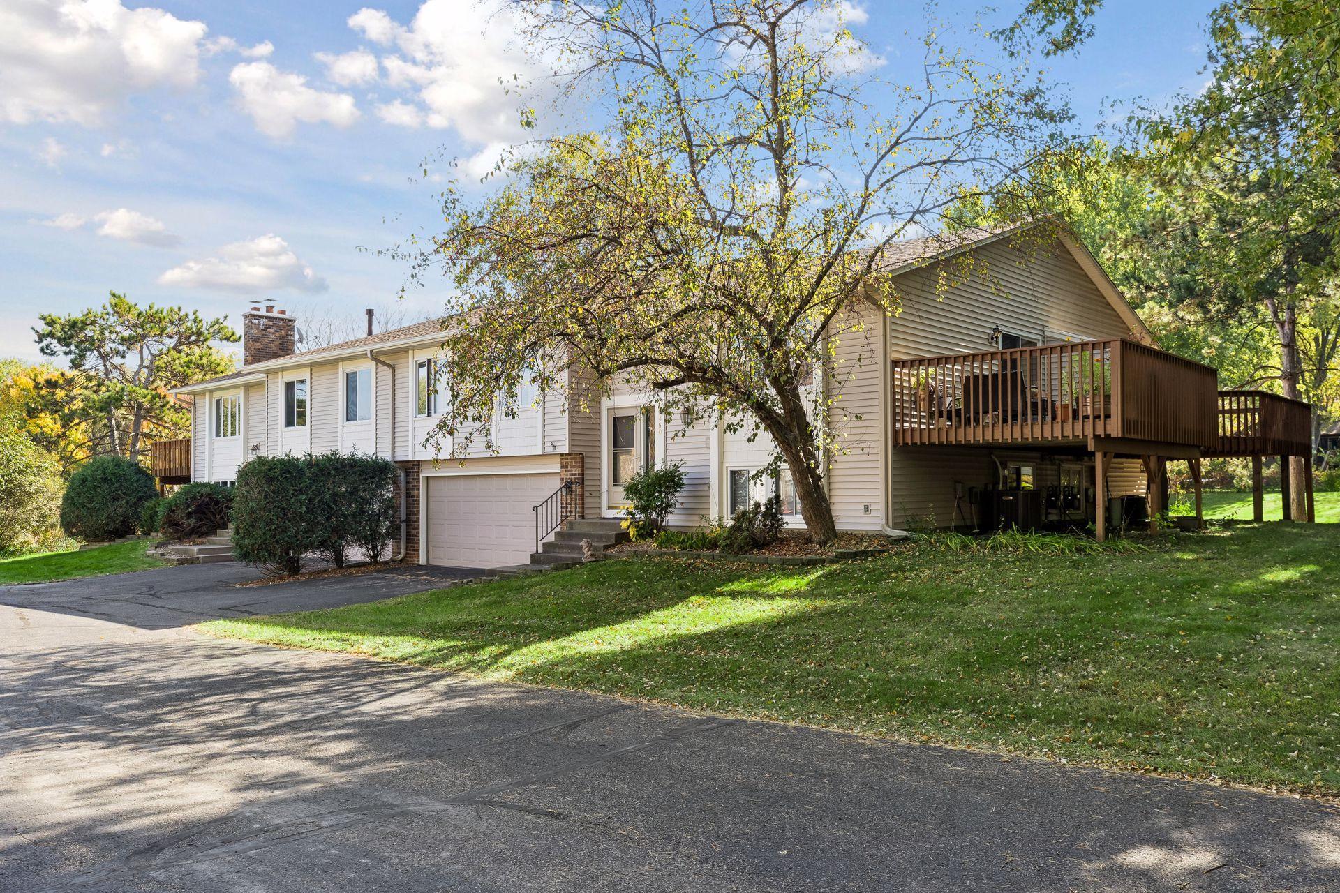 View of Residential at 10348 Yorktown Lane, Maple Grove MN 55369, Maple Grove (4 of 43) - Mike Wilen | Minnesota Team Real Estate