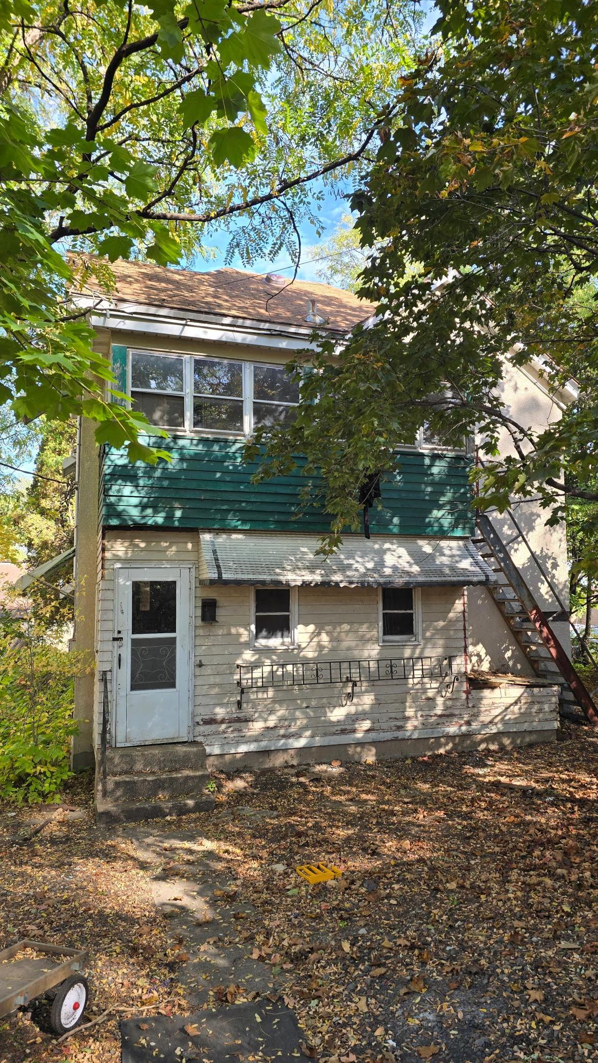 View of Residential Income at 130 Colorado Street, Saint Paul MN 55107, Saint Paul (2 of 21) - Mike Wilen | Minnesota Team Real Estate