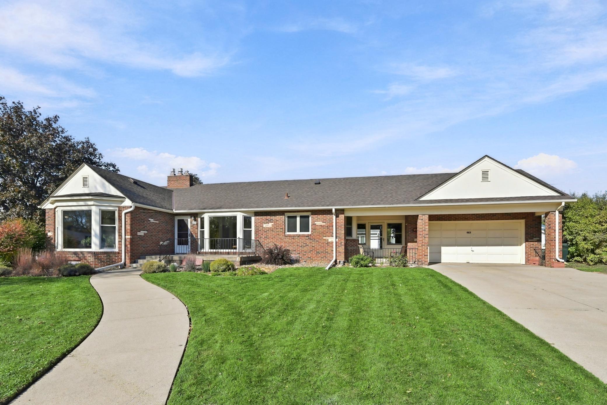View of Single Family at 823 Cottage Avenue, Saint Paul - Mike Wilen | Minnesota Team Real Estate