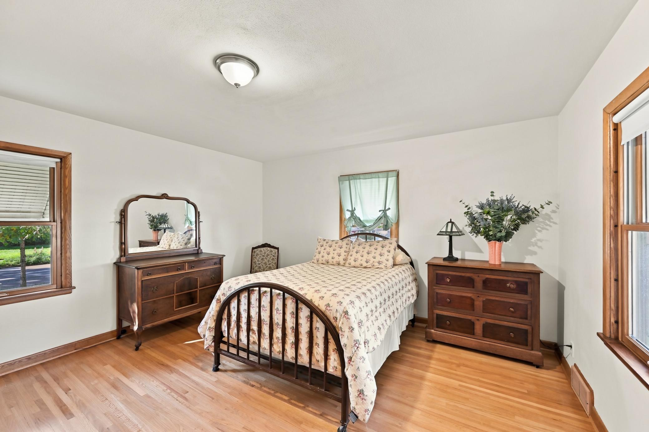 View of Residential at 823 Cottage Avenue, Saint Paul MN 55117, Saint Paul (35 of 67) - Mike Wilen | Minnesota Team Real Estate