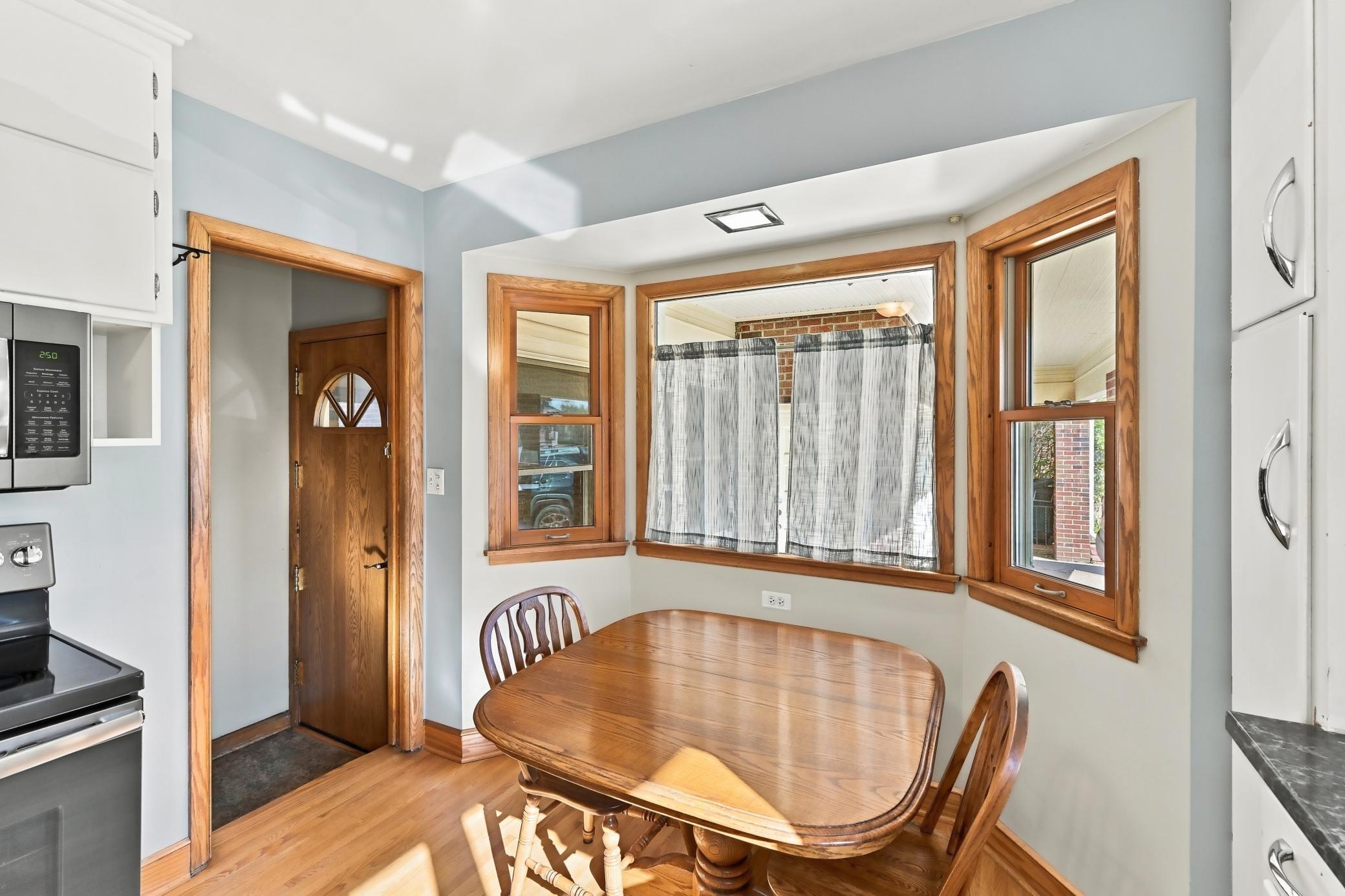 View of Residential at 823 Cottage Avenue, Saint Paul MN 55117, Saint Paul (30 of 67) - Mike Wilen | Minnesota Team Real Estate
