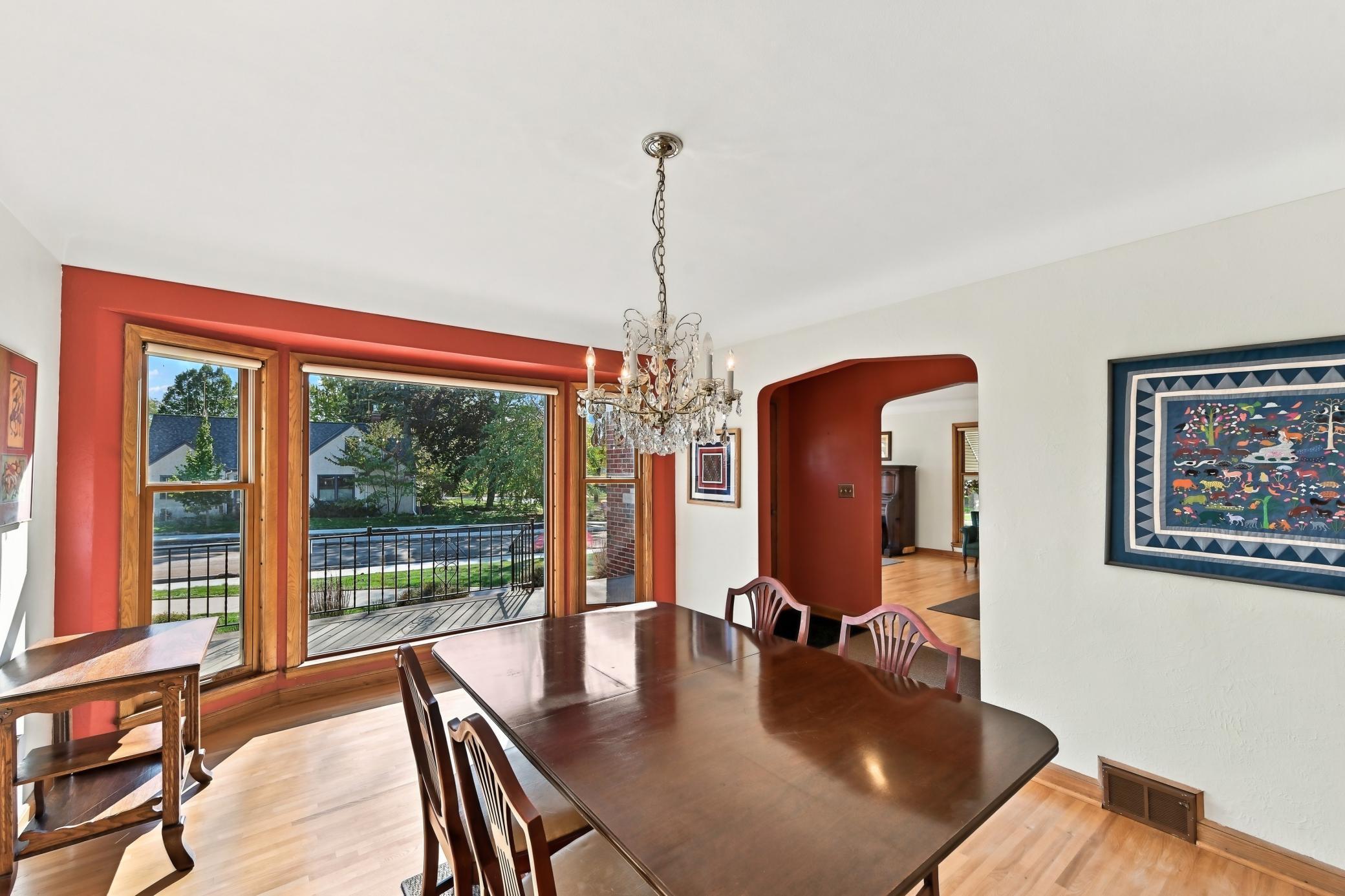 View of Residential at 823 Cottage Avenue, Saint Paul MN 55117, Saint Paul (23 of 67) - Mike Wilen | Minnesota Team Real Estate