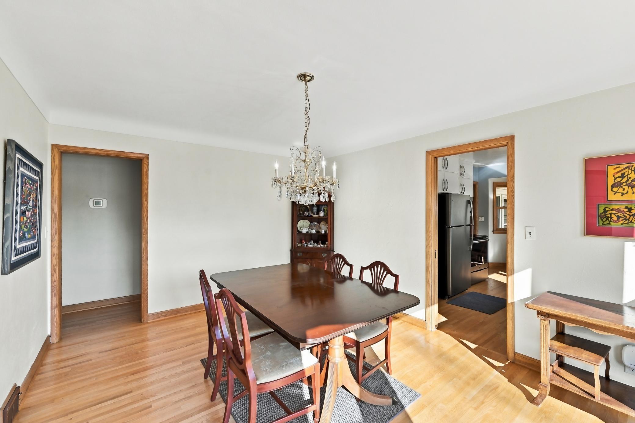 View of Residential at 823 Cottage Avenue, Saint Paul MN 55117, Saint Paul (21 of 67) - Mike Wilen | Minnesota Team Real Estate