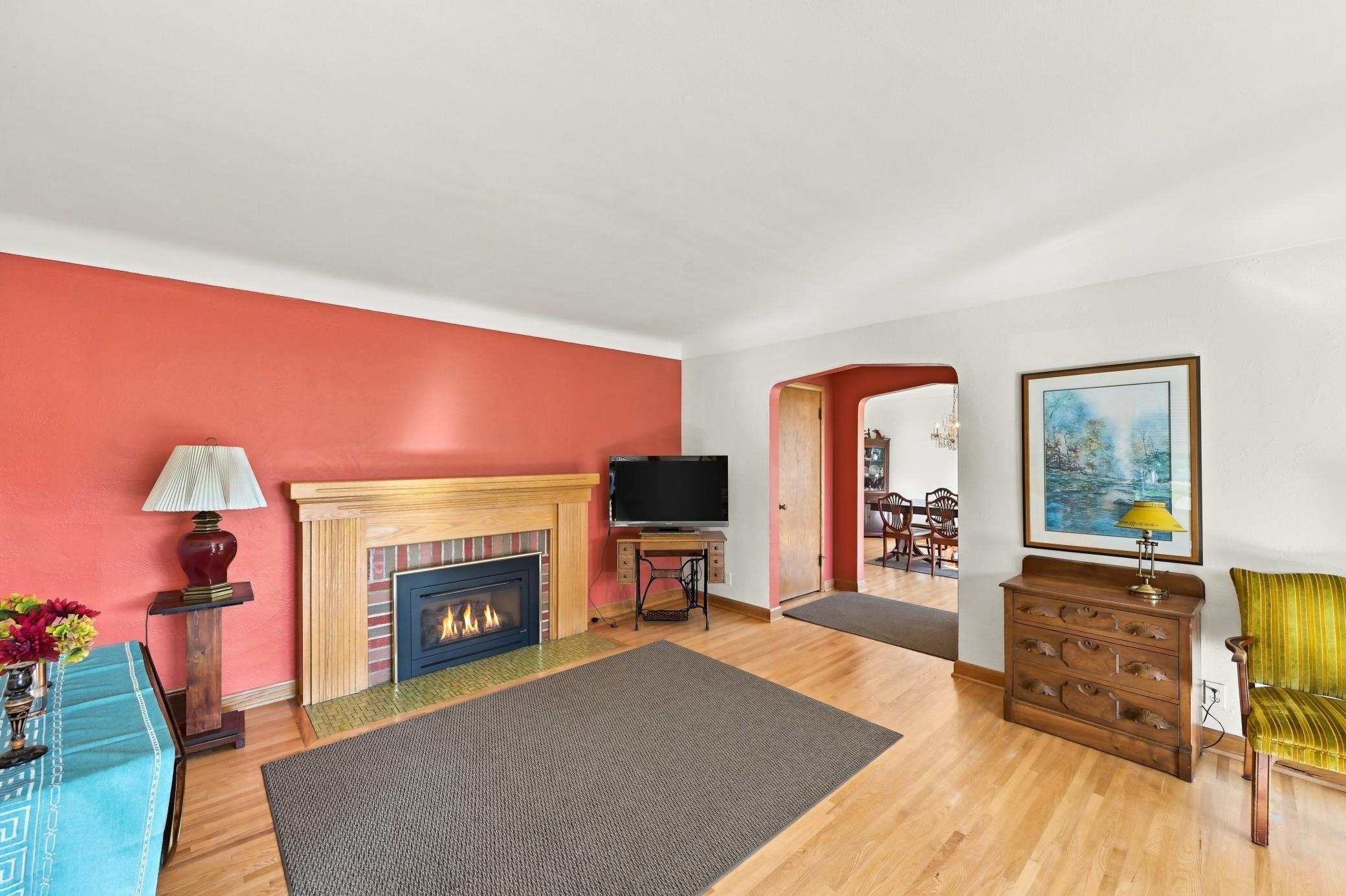 View of Residential at 823 Cottage Avenue, Saint Paul MN 55117, Saint Paul (19 of 67) - Mike Wilen | Minnesota Team Real Estate